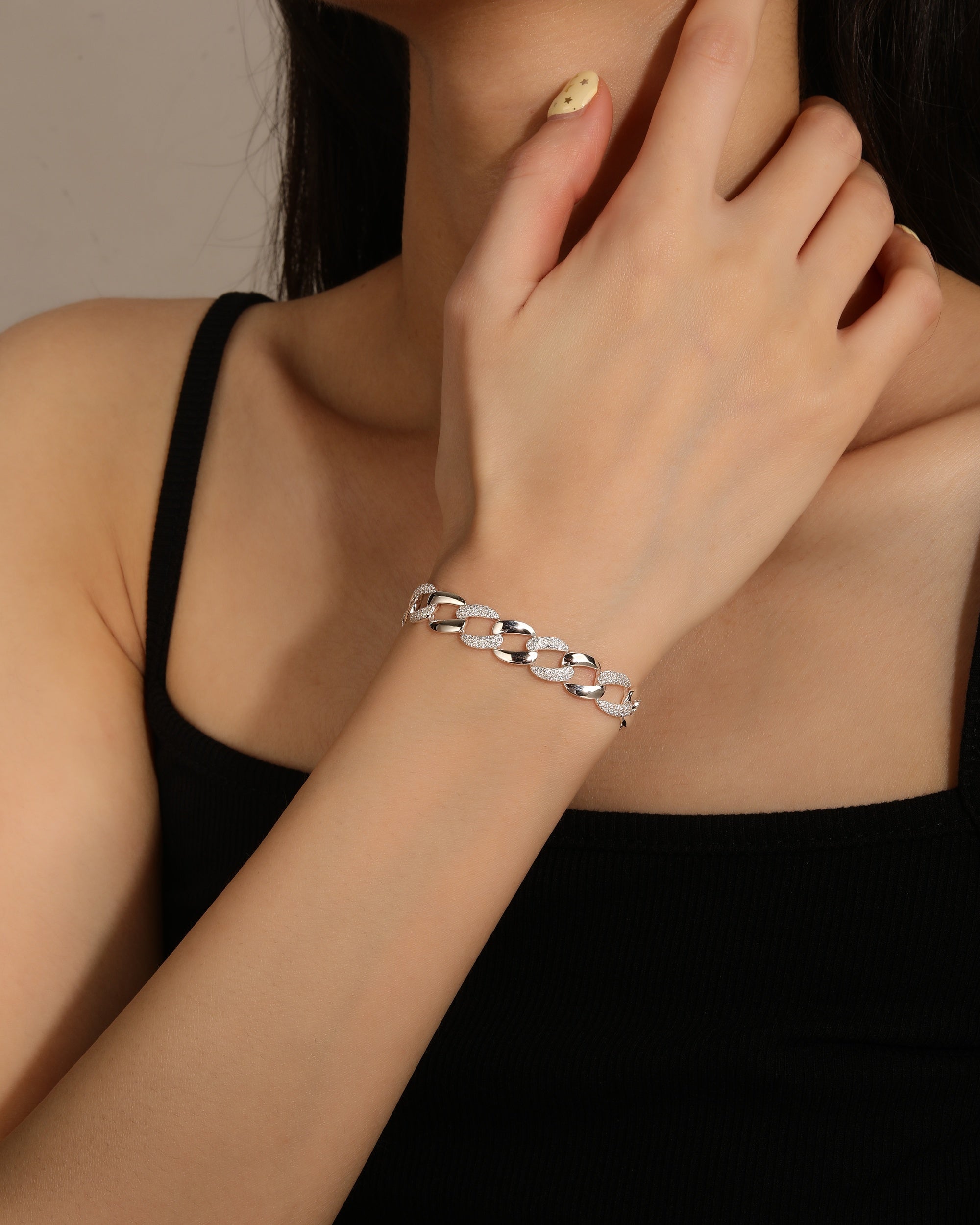 Pulsera cubana con circonia blanca de 18cm en plateado
