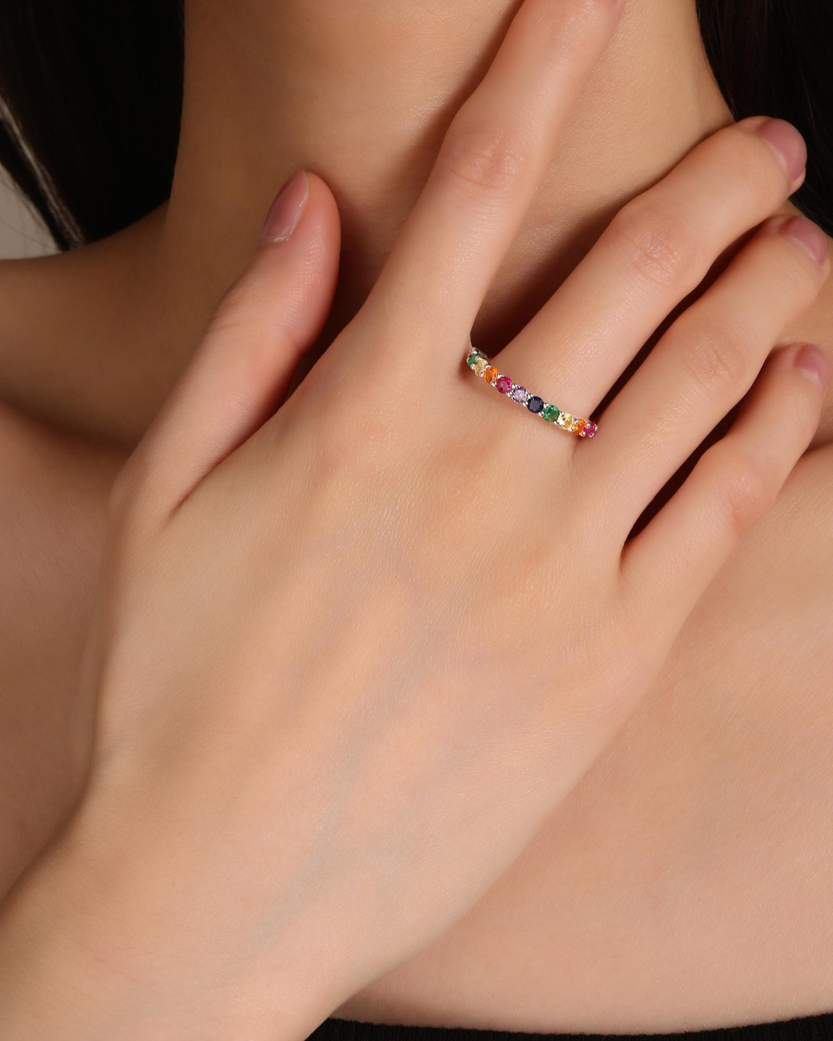 Anillo ajustable con circonias en plateado