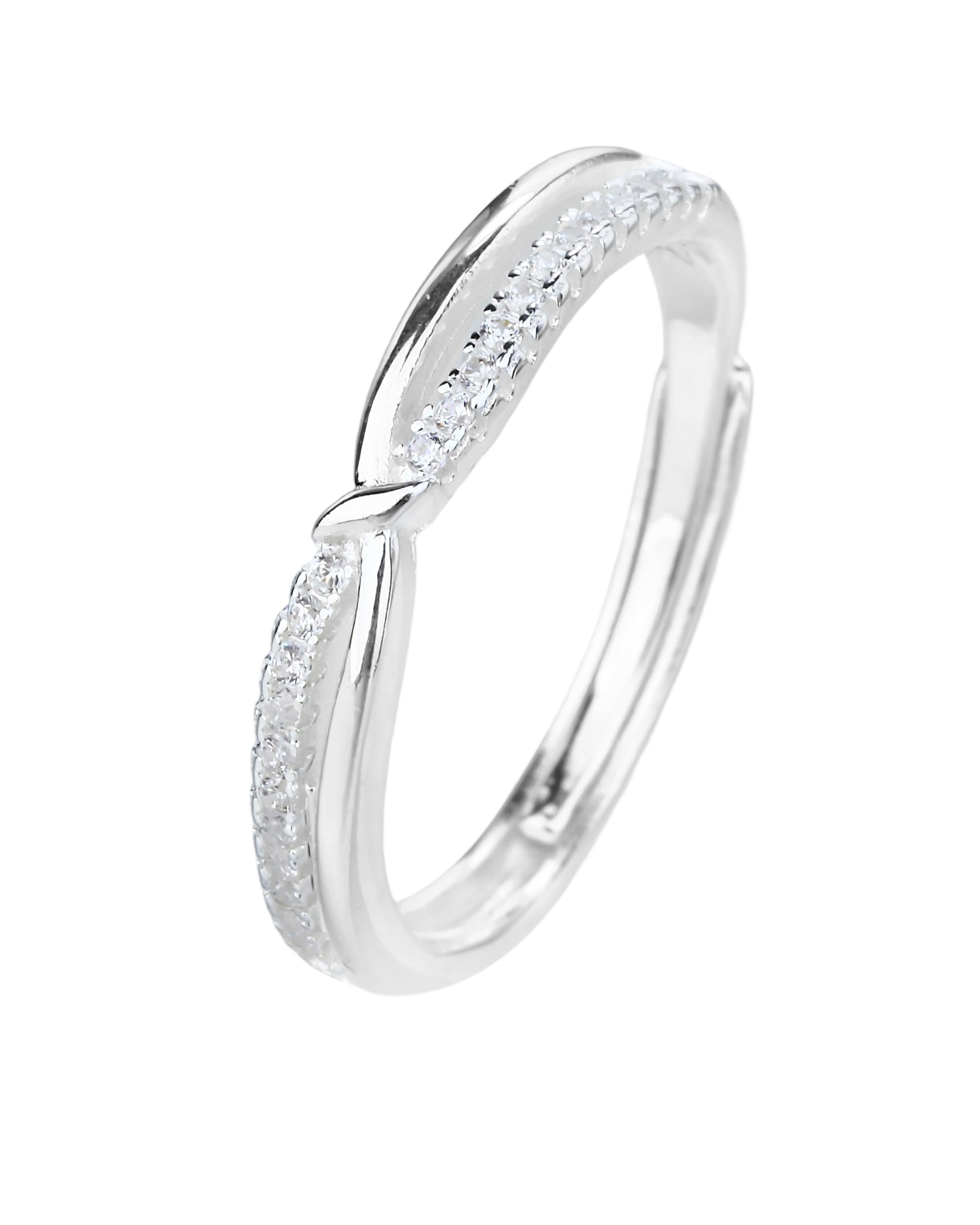 Anillo ajustable sencillo entrelazado con circonia blanca en plateado