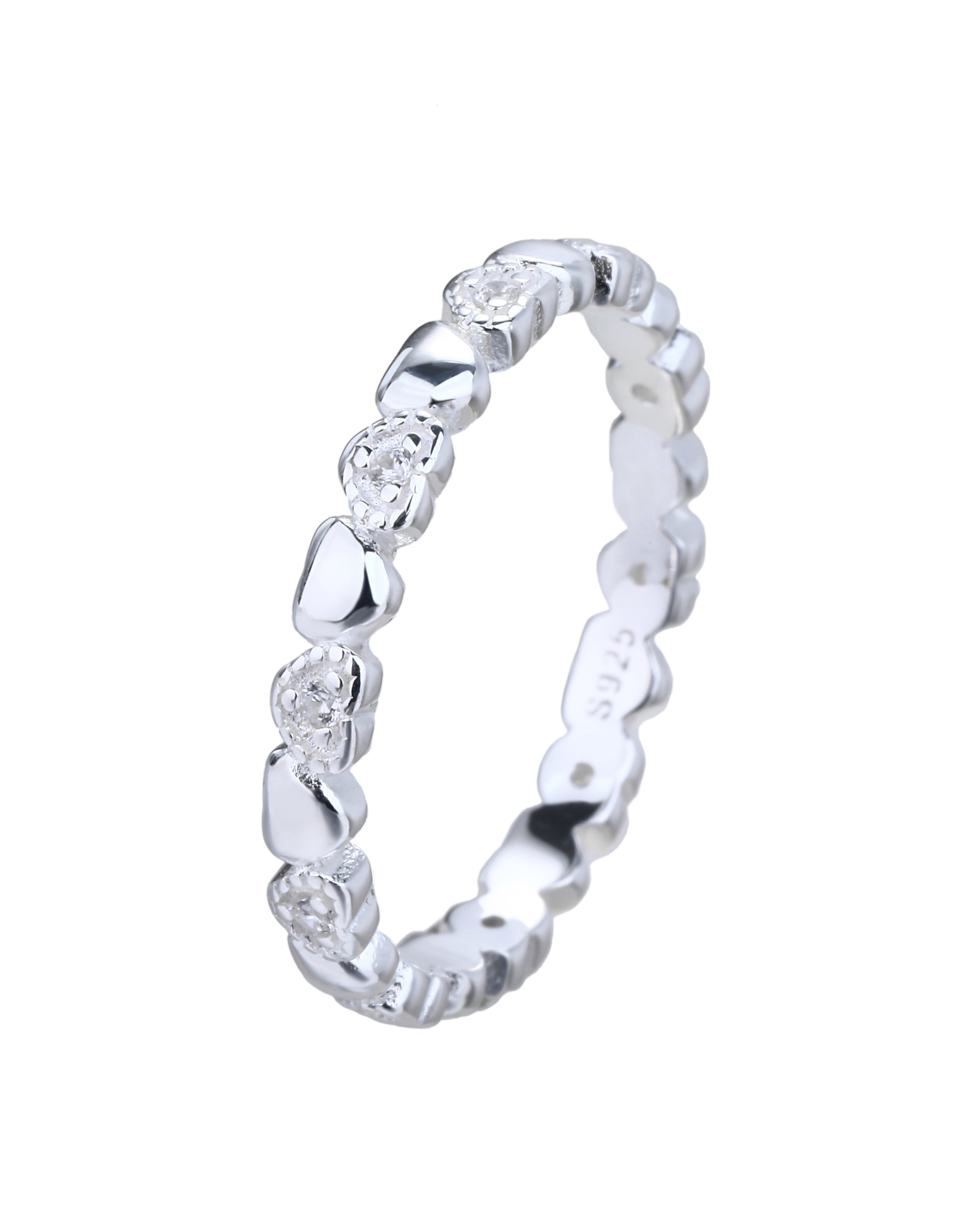 Anillo sencillo de corazones con circonia blanca en plateado