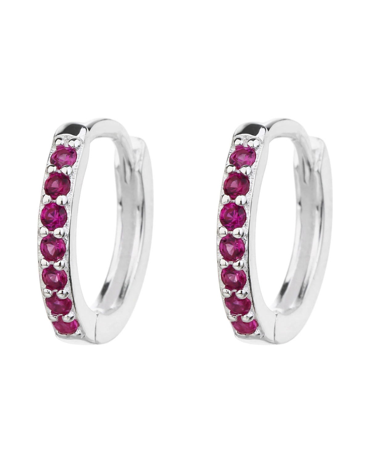 Huggie ovalada con circonias 12mm en plateado