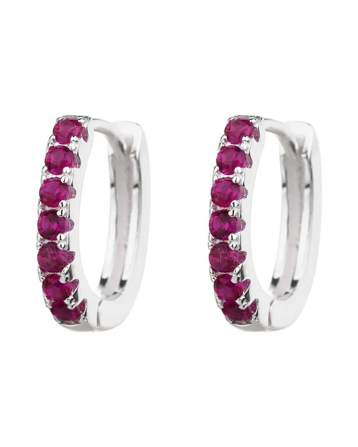 Huggie oval con circonias 13mm en plateado