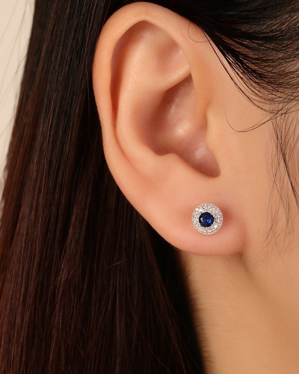 Arete halo con circonia redonda 7mm en plateado