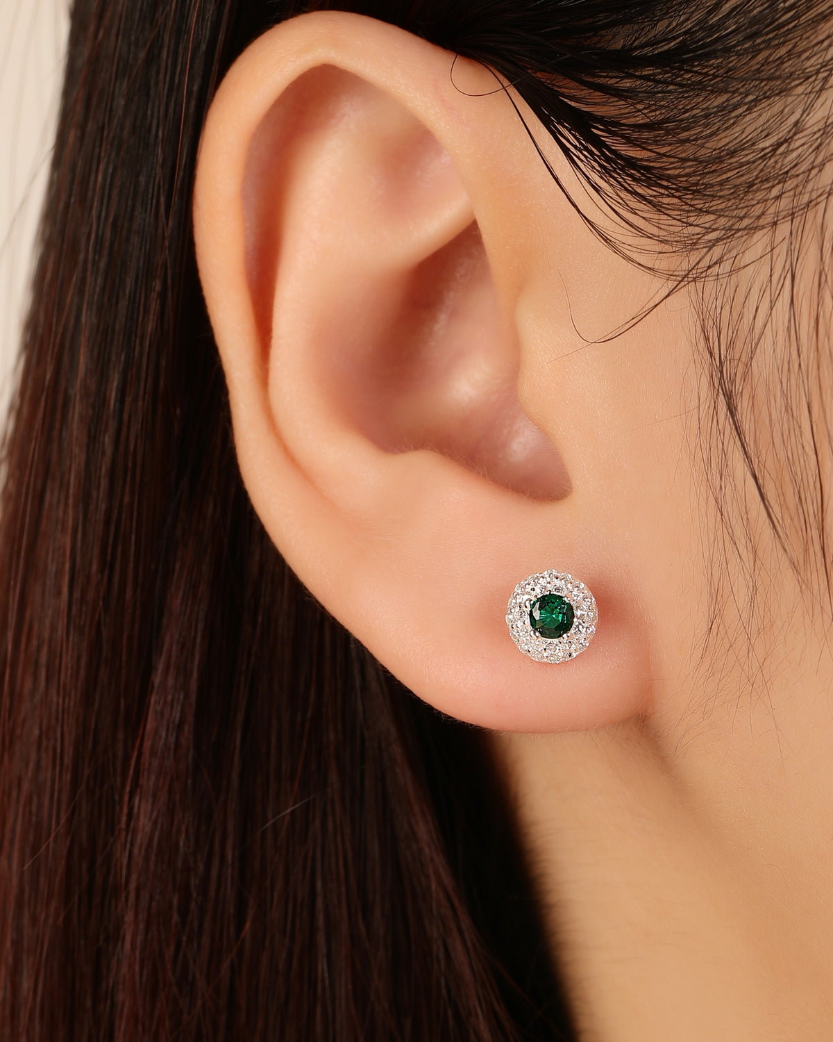 Arete halo con circonia redonda 7mm en plateado