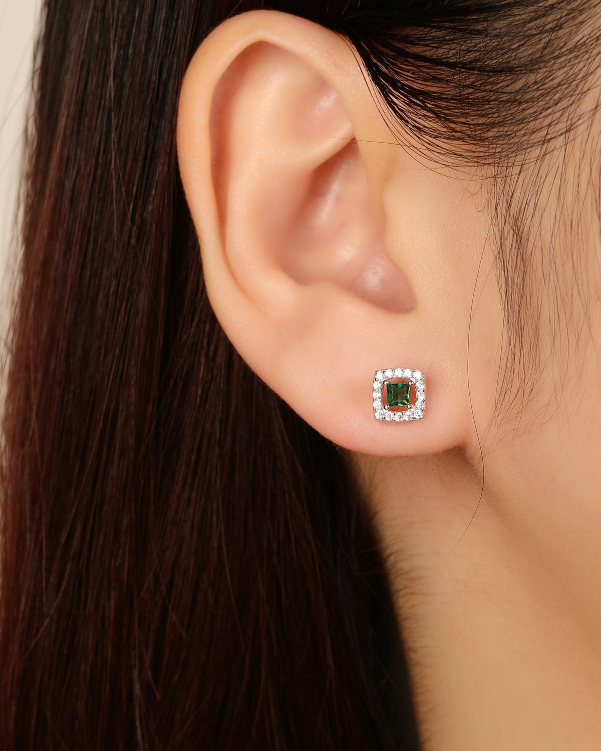 Arete halo cuadrado con circonia cuadrada central 6mm en rodizado