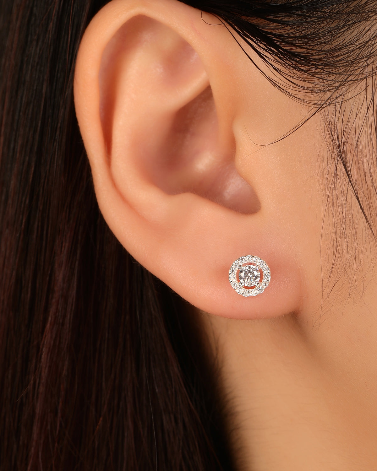 Arete halo redondo con circonia redonda 7mm en plateado