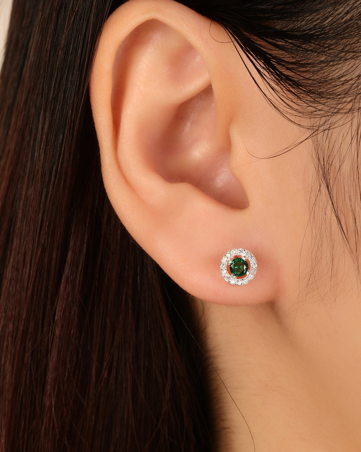 Arete halo redondo con circonia redonda 7mm en plateado