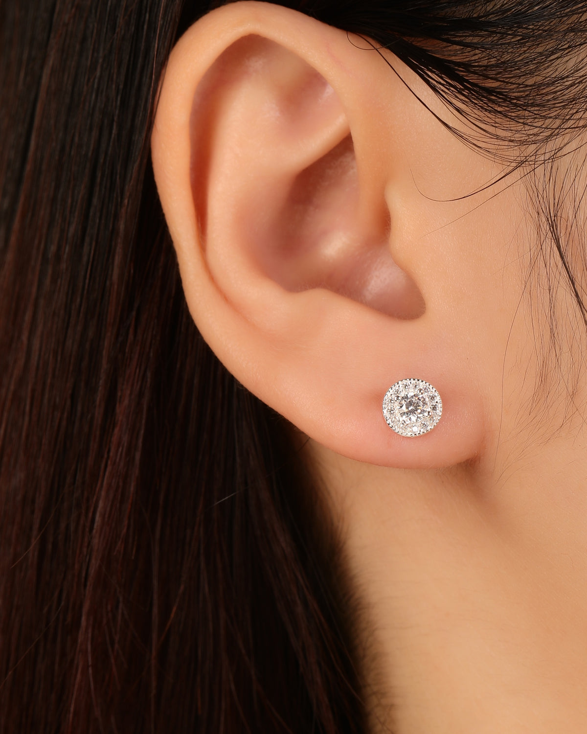 Arete halo con circonia central redonda 7mm en plateado