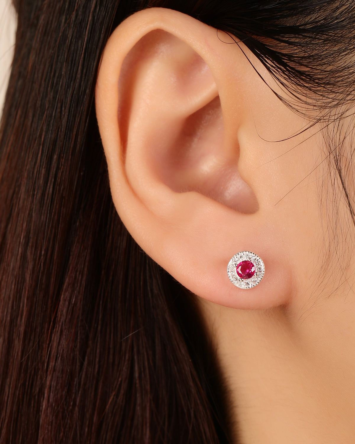 Arete halo con circonia central redonda 7mm en plateado