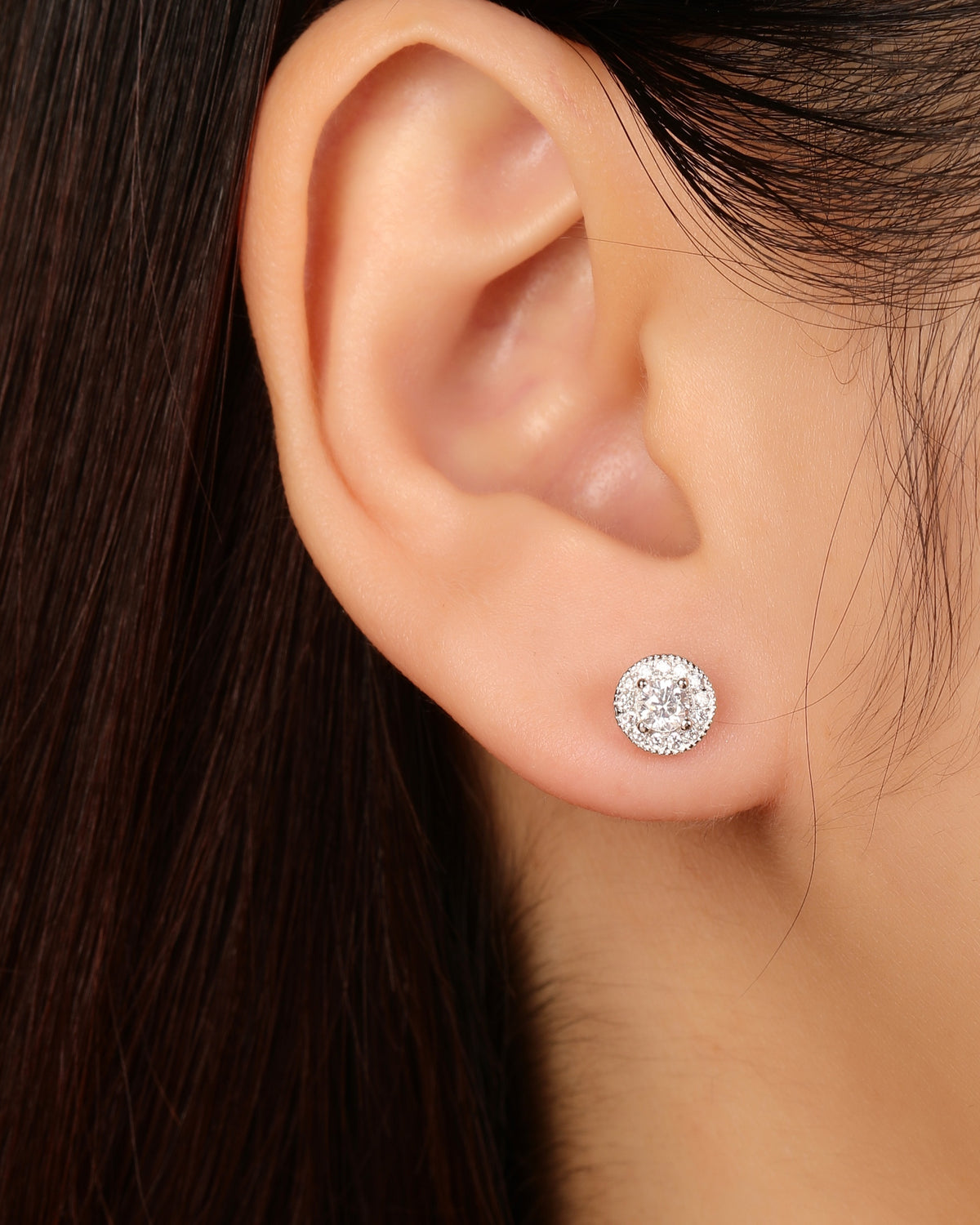 Arete halo con circonia central redonda 7mm en rodizado