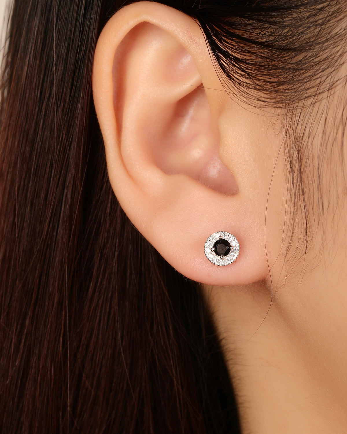 Arete halo con circonia central redonda 7mm en rodizado