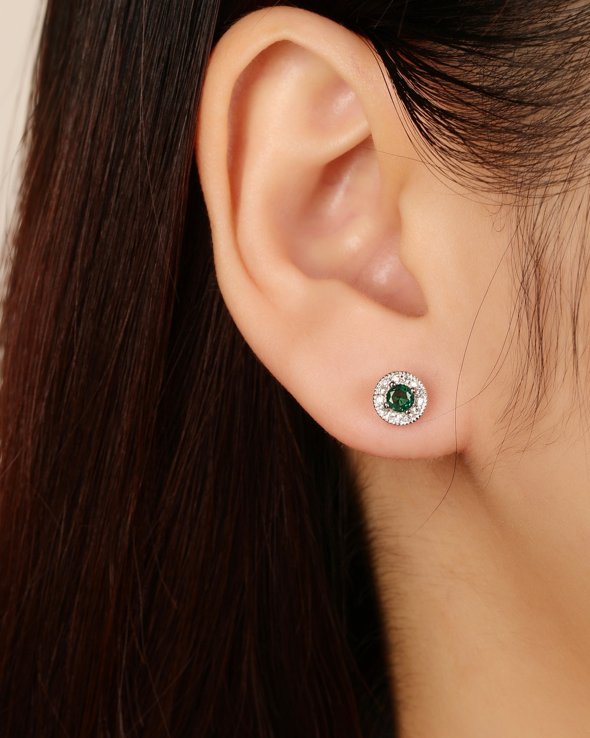 Arete halo con circonia central redonda 7mm en rodizado