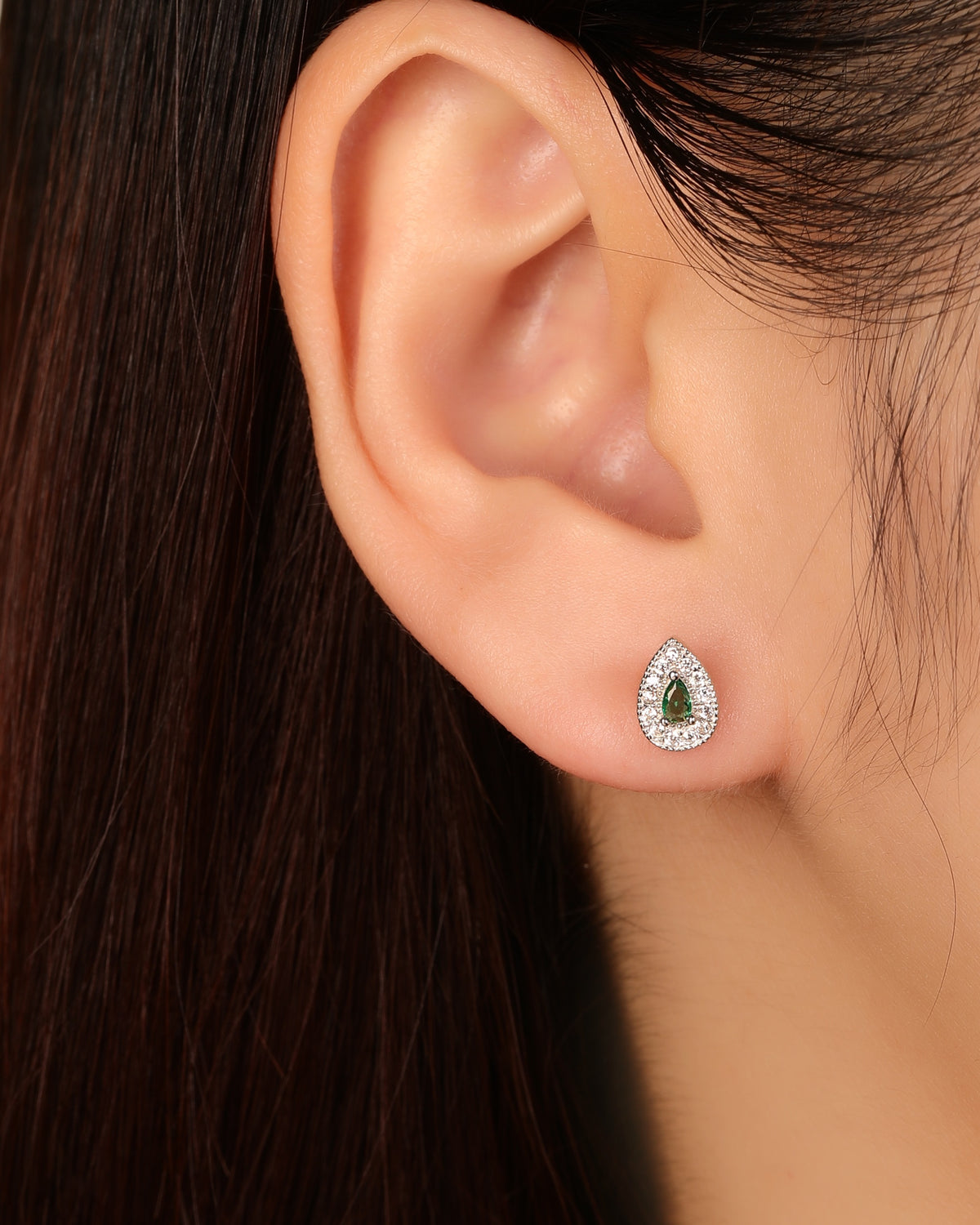 Arete halo gota con circonia gota central 8mm en rodizado