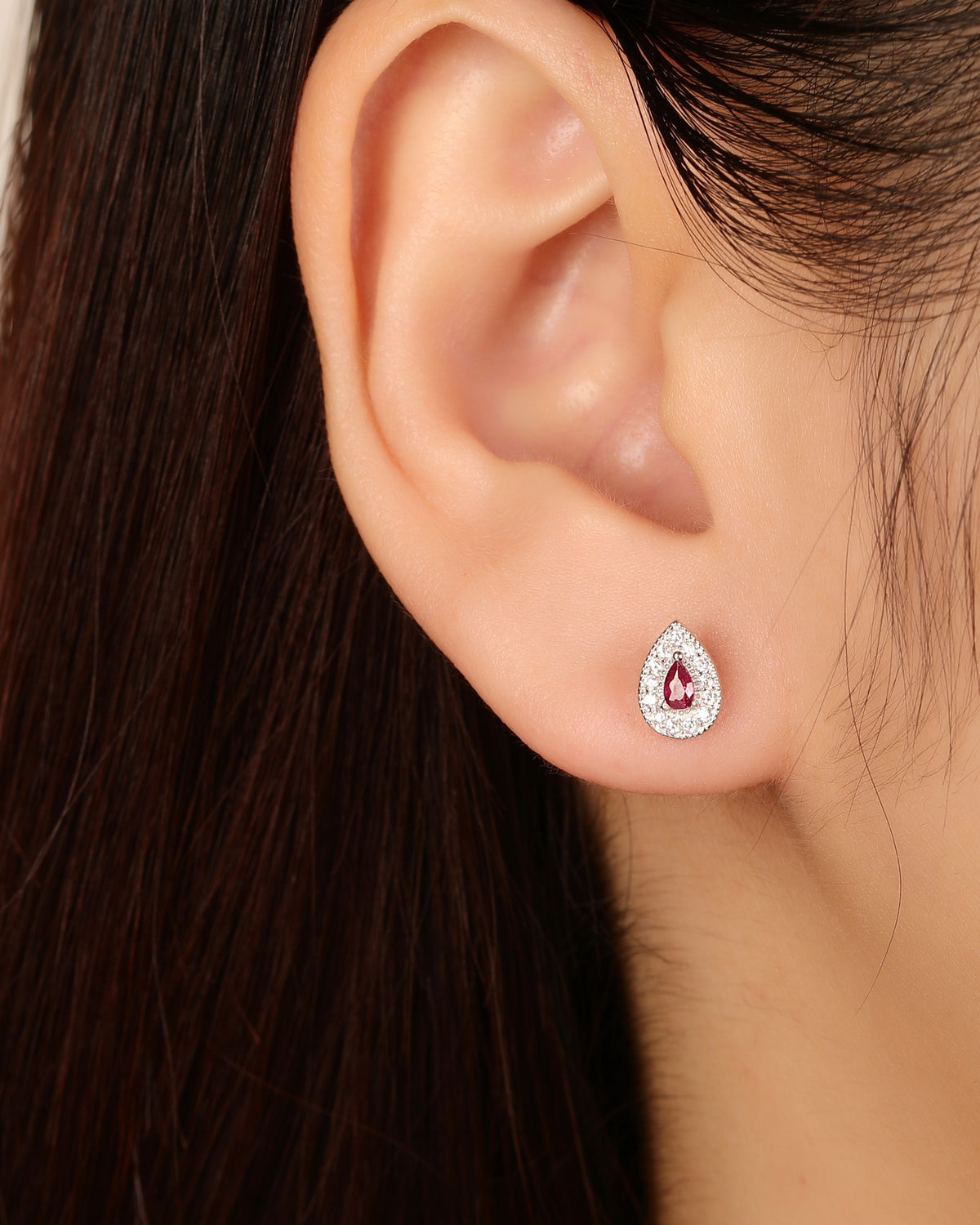 Arete halo gota con circonia gota central 8mm en rodizado