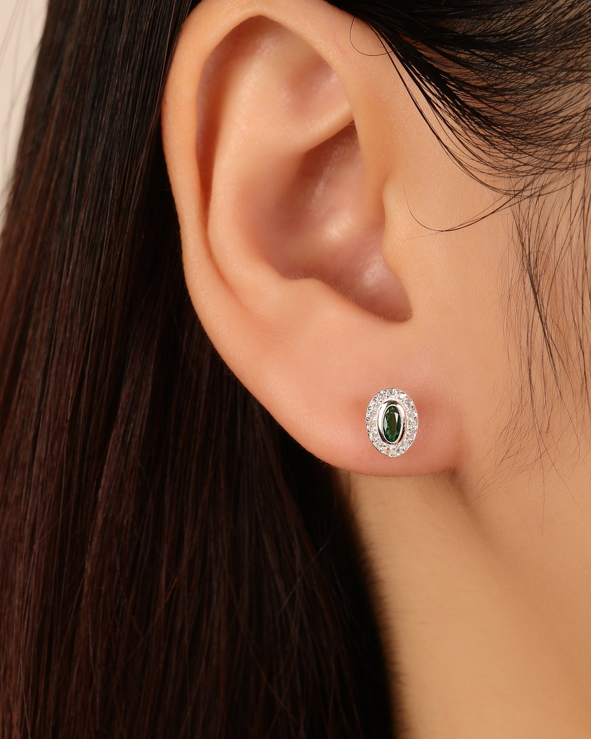 Arete halo ovalado con circonia oval 7mm en plateado
