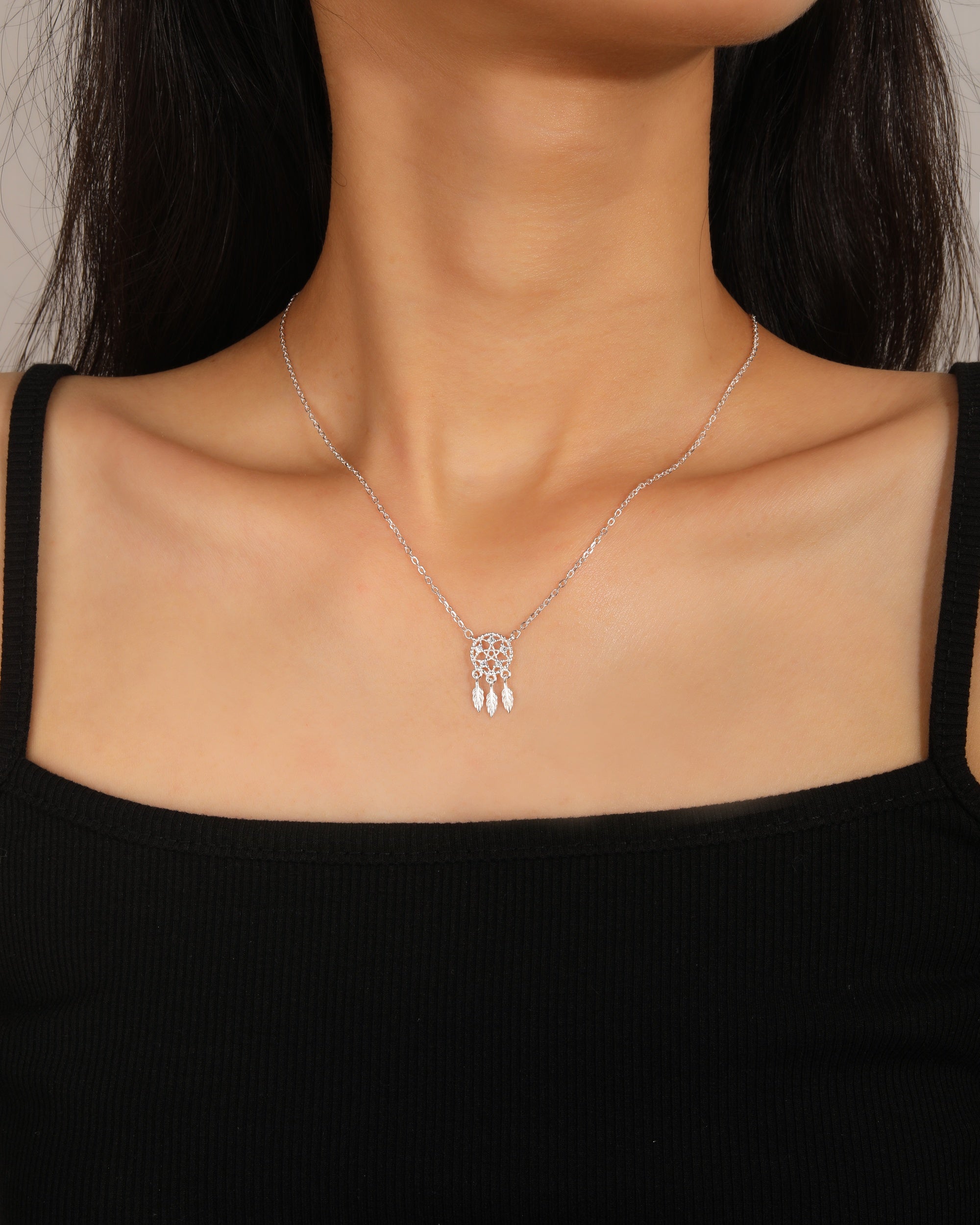 Collar sencillo de atrapasuei±os con circonia blanca 45+5cm en plateado