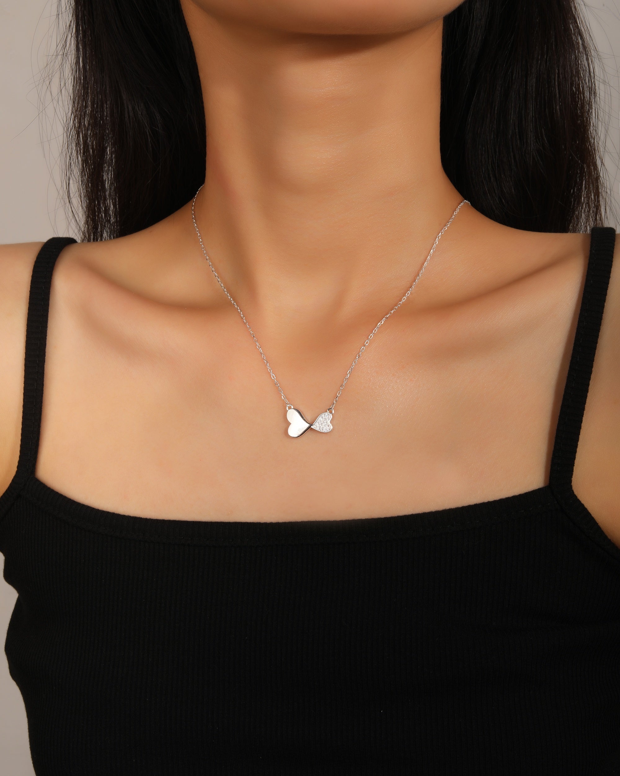 Collar sencillo de corazones con circonia blanca 45+5cm en plateado