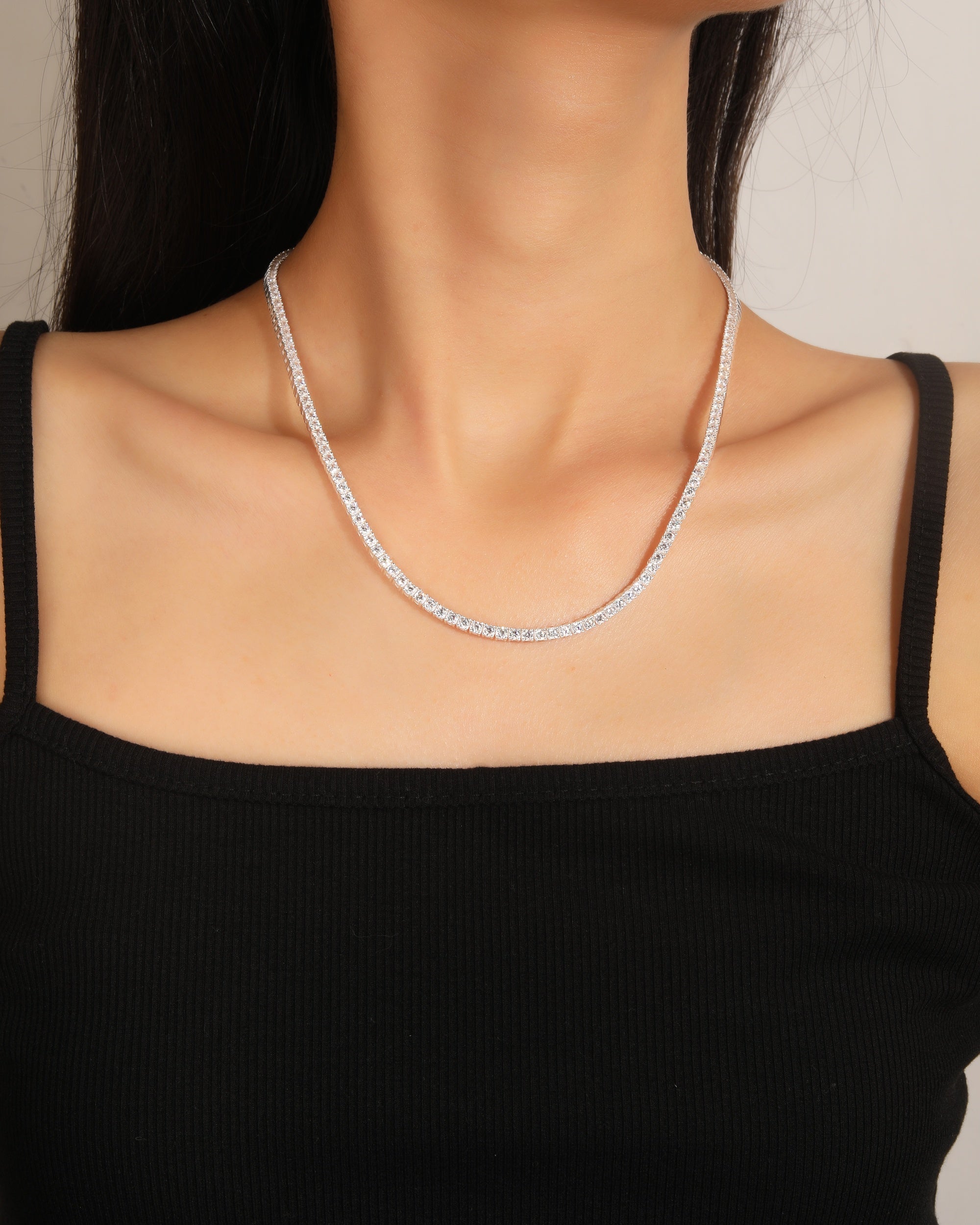 Collar tipo tenis 2.5mm con circonias blanca 42cm en plateado