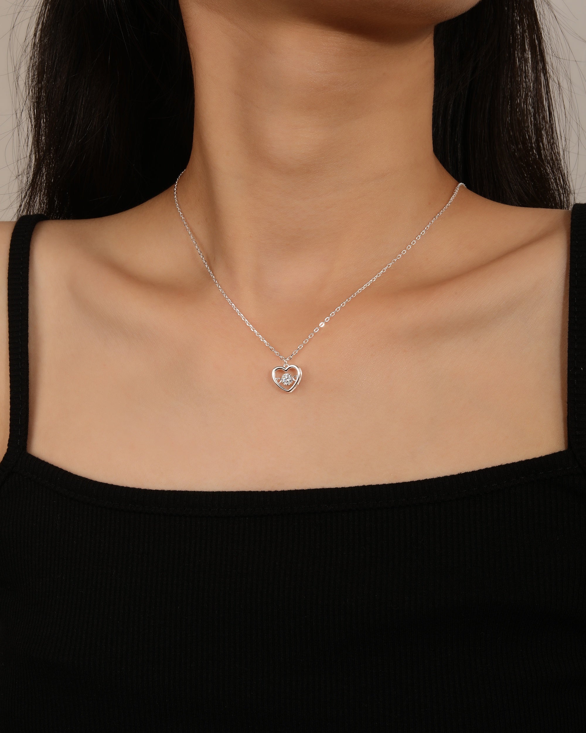 Collar de corazon liso con circonia blanca 45+5cm en plateado