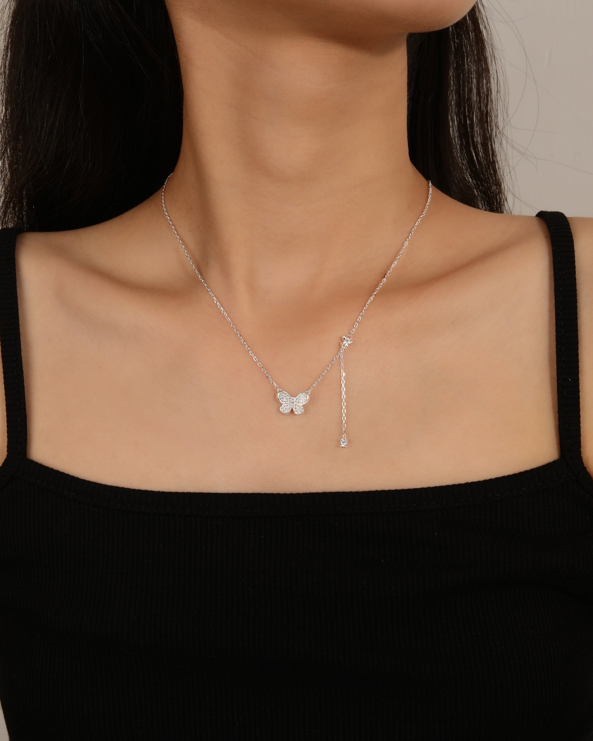 Collar de mariposa con circonias blanca 45+5cm en plateado