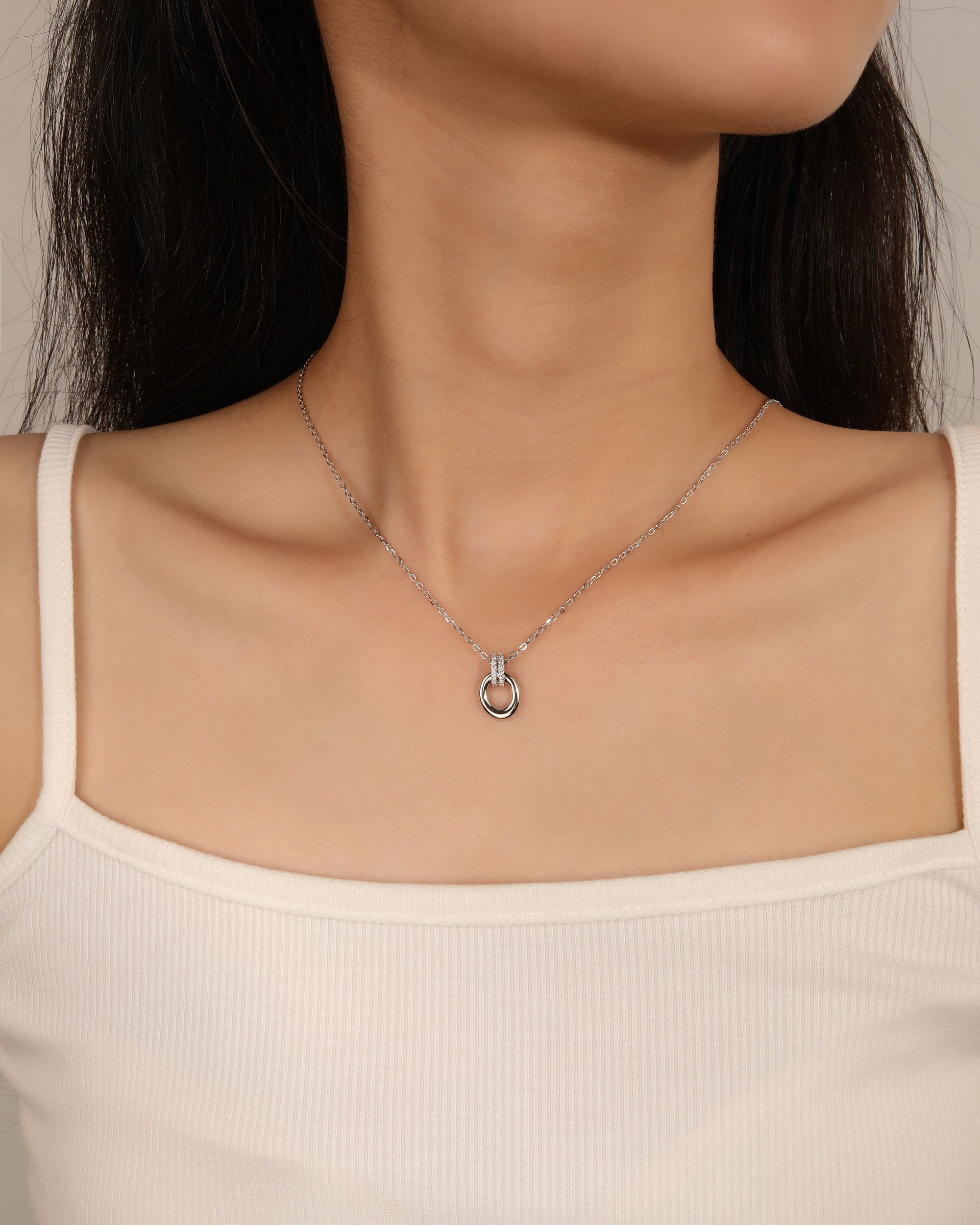 Collar con colgante liso y circonias blanca 45+5cm en rodizado