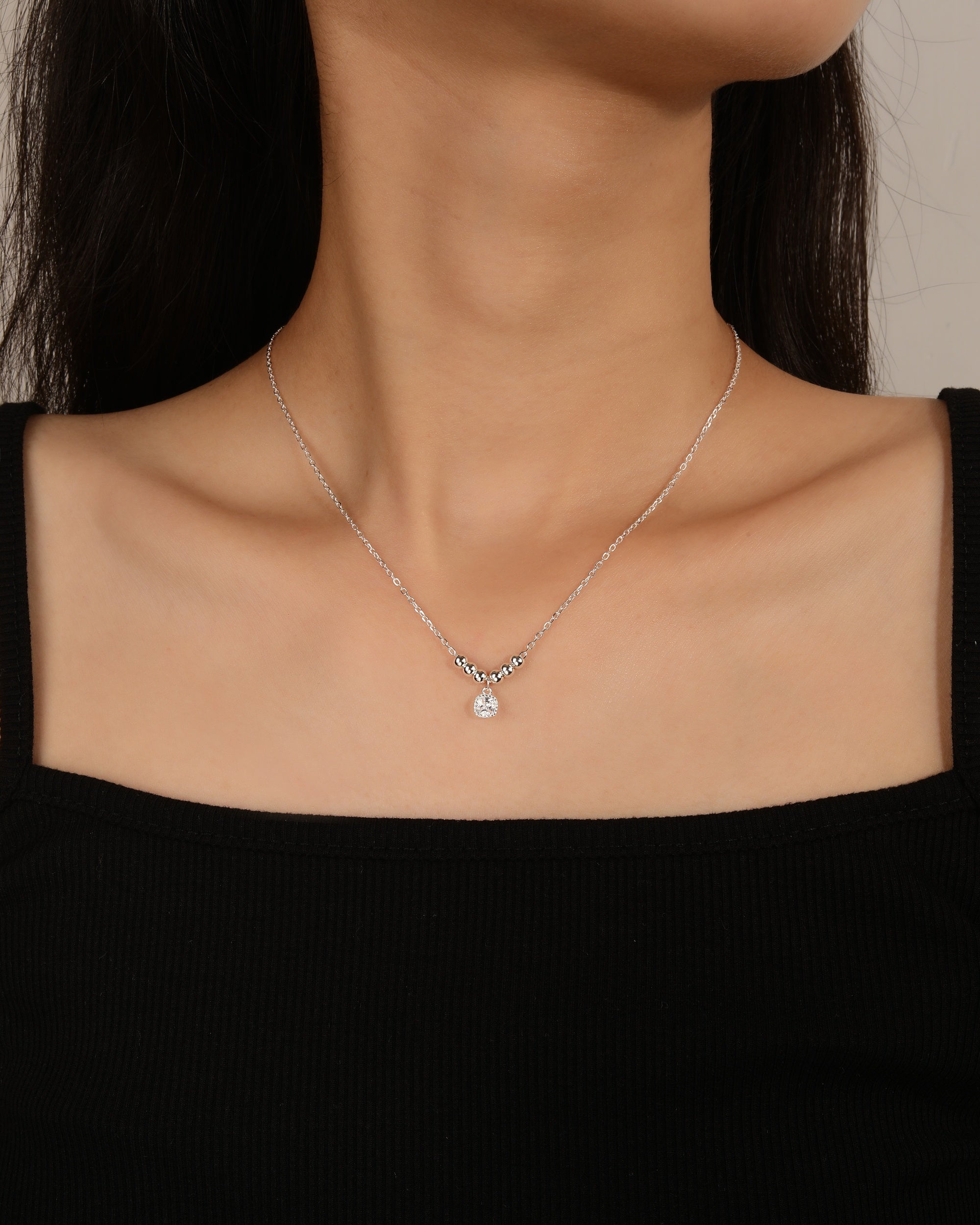 Collar con circonia blanca 45+5cm en plateado