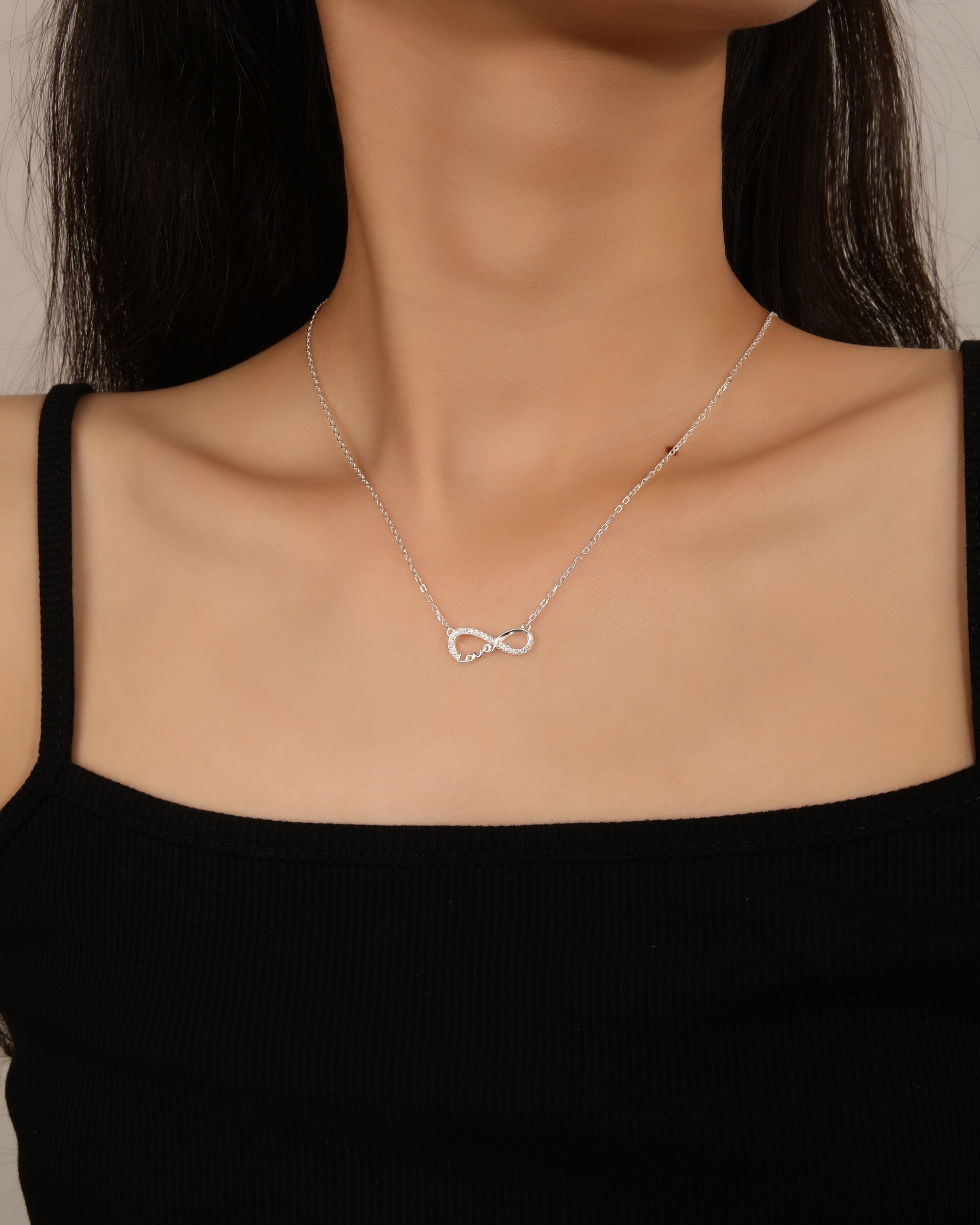 Collar love infinito con circonias blanca 45+5cm en plateado