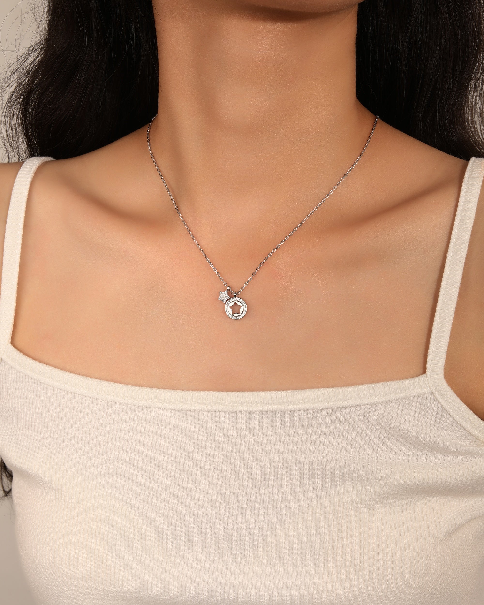 Collar sencillo de estrellas con circonias blanca 45+5cm en rodizado