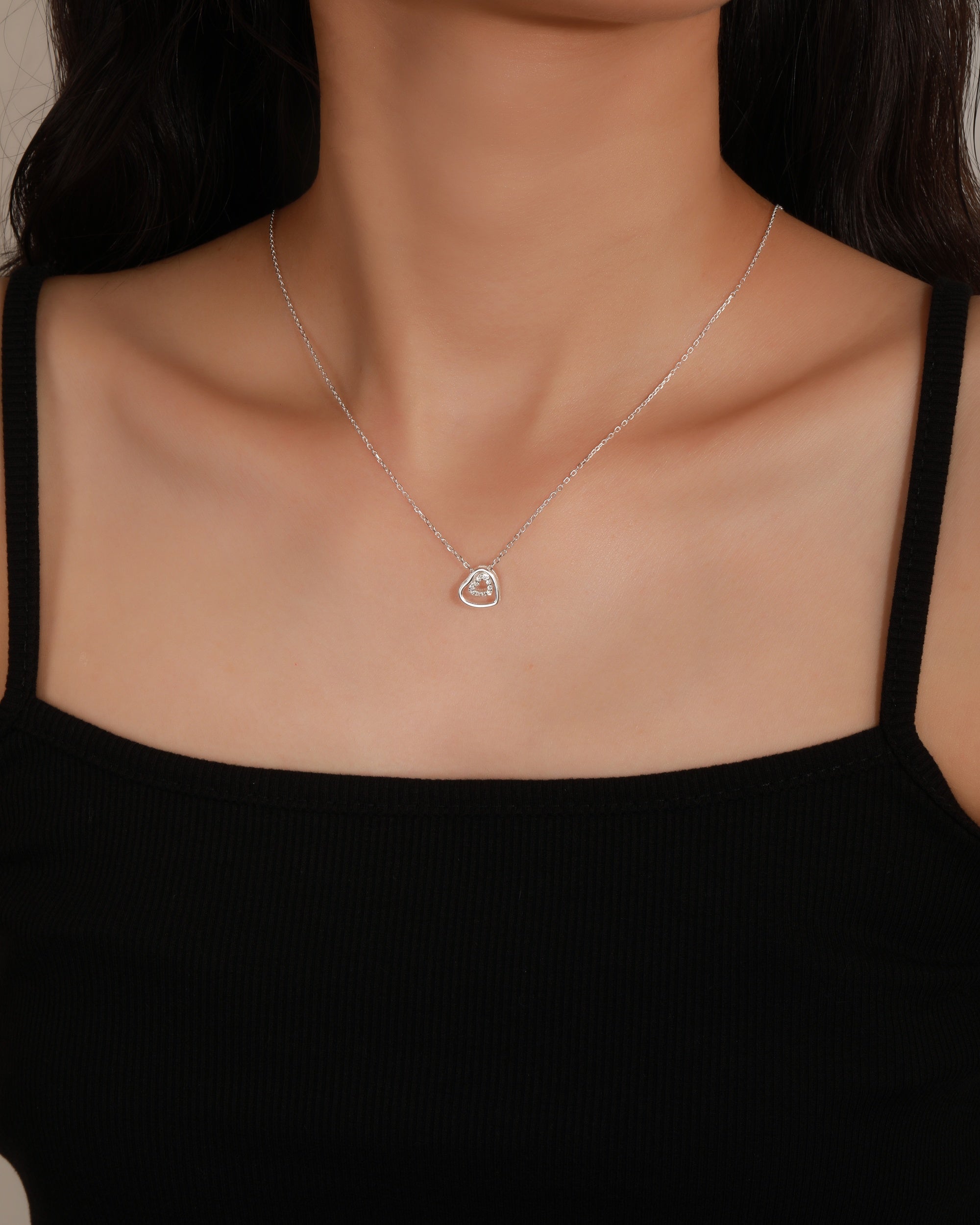 Collar sencillo de corazones con circonia blanca 45+5cm en plateado