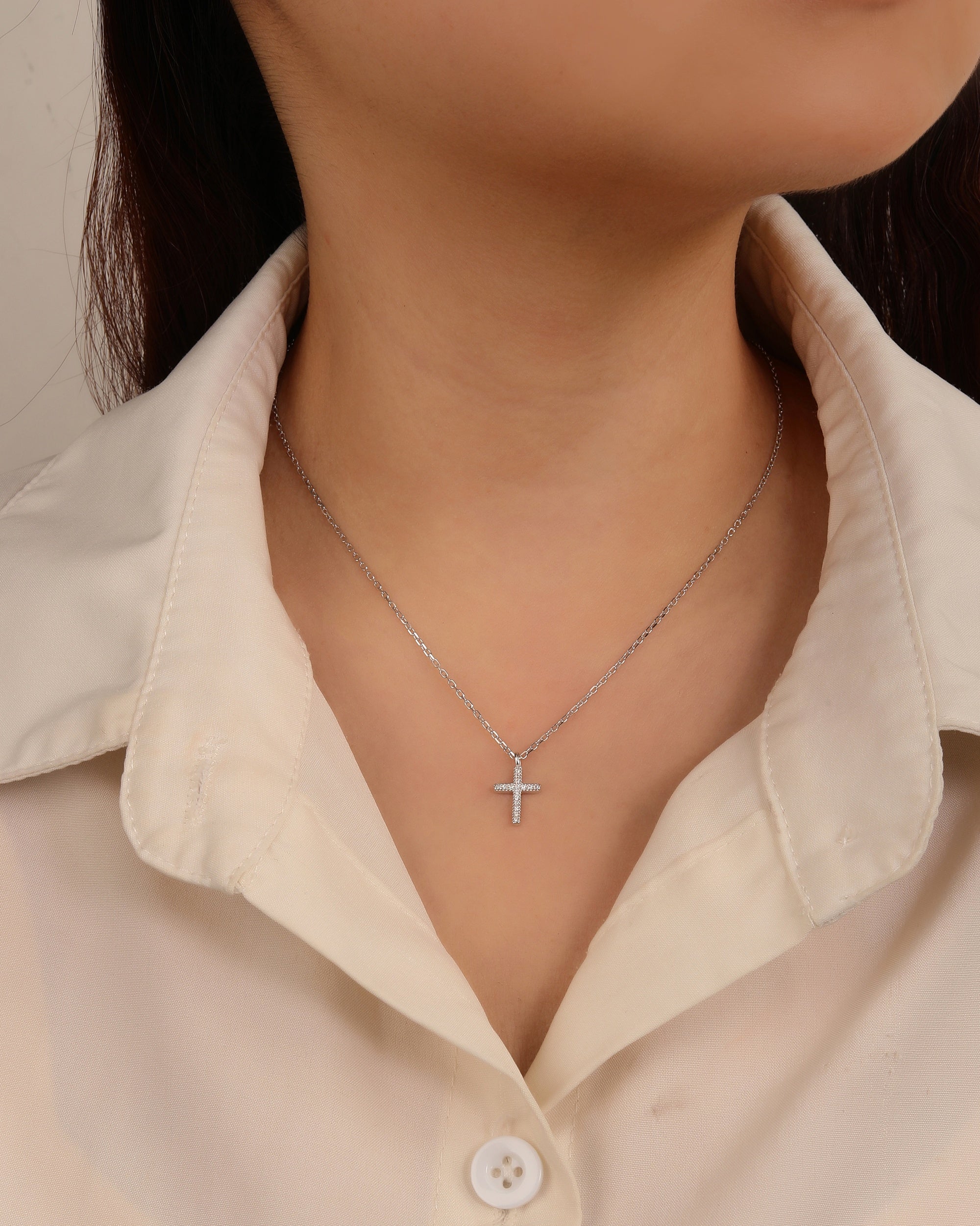 Juego collar y aretes de cruces con circonia blanca de 45+5cm en rodizado
