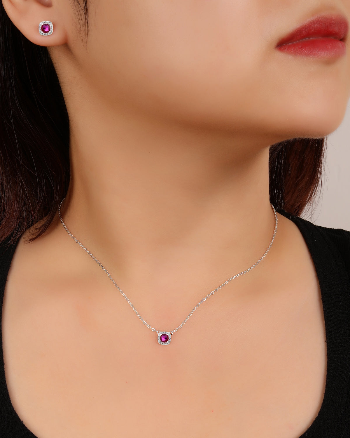 Juego collar y aretes de cuadrado con circonia de 45+5cm en plateado