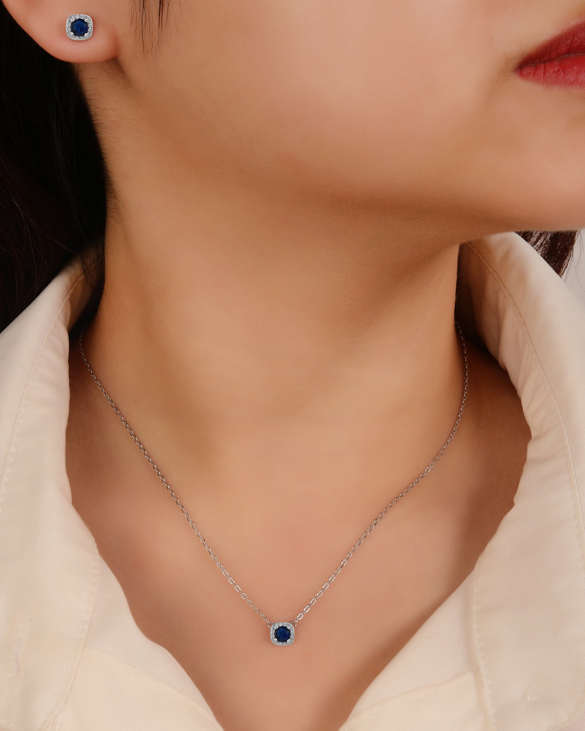 Juego collar y aretes de cuadrado con circonia de 45+5cm en rodizado
