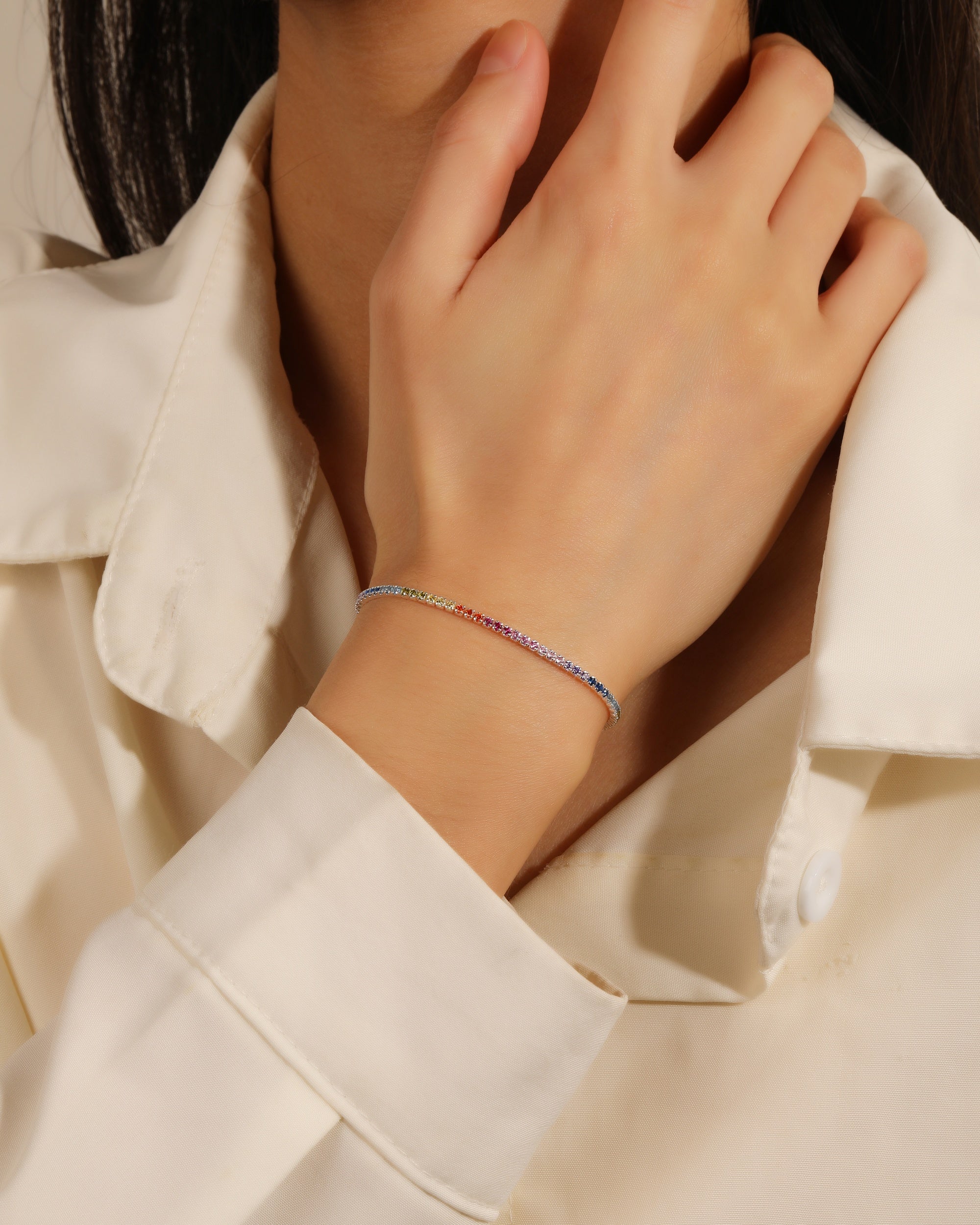 Pulsera tenis 1.5mm con circonia redonda de color 17+3cm en plateado