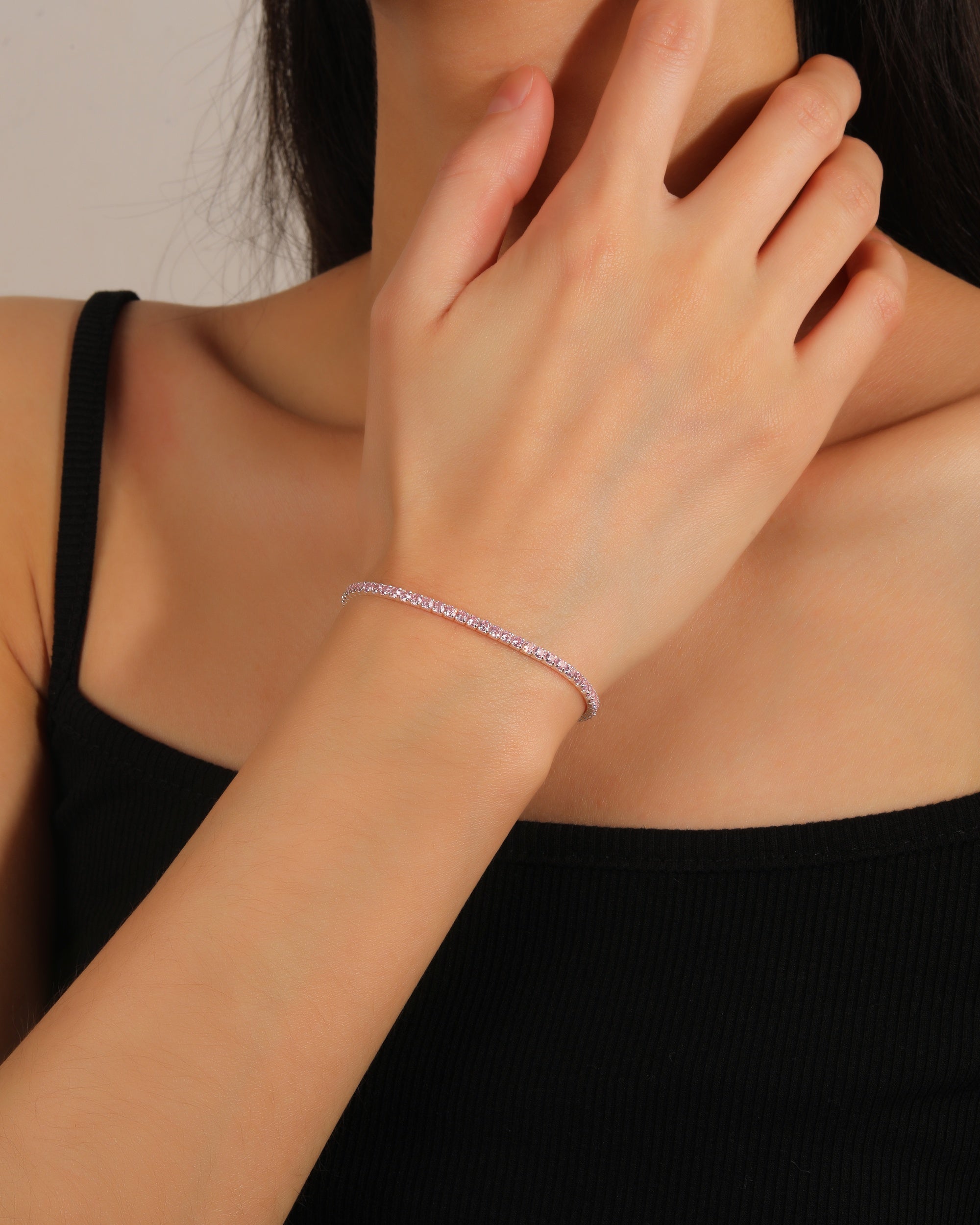 Pulsera tenis con circonia redonda de color 17+3cm en plateado