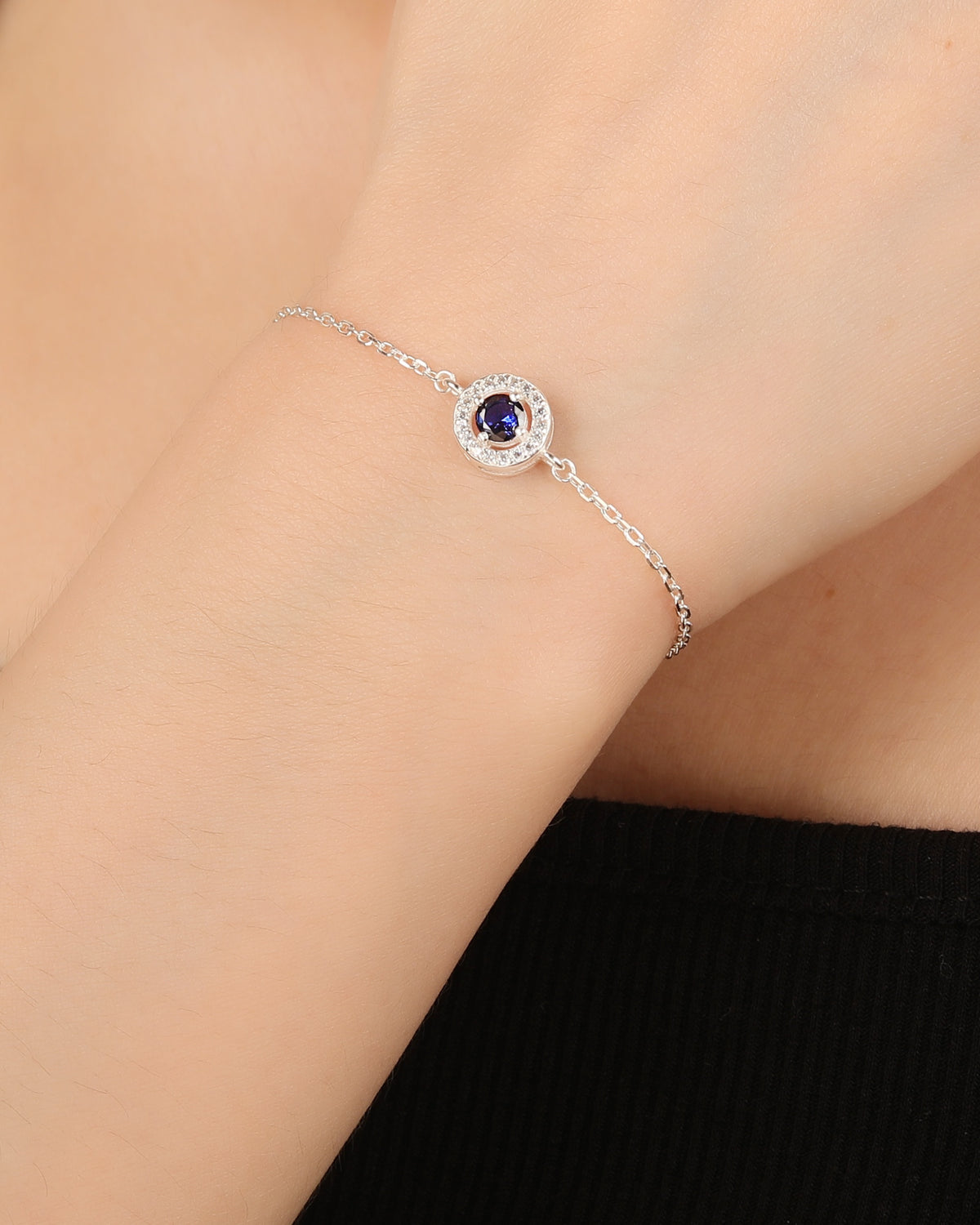 Pulsera sencilla de círculo halo y circonia redonda 17+3cm en plateado