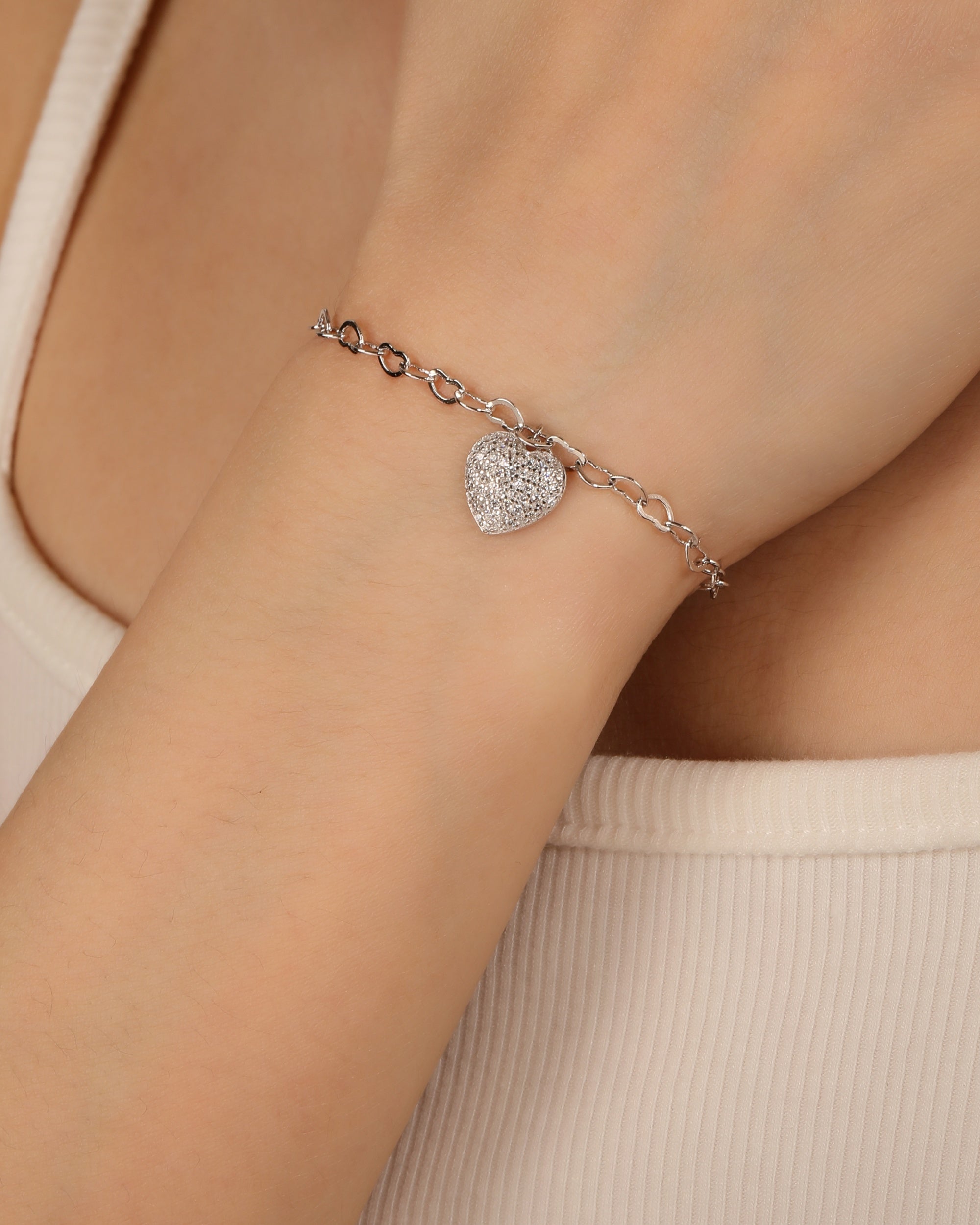 Pulsera sencilla de corazon con circonia blanca 17+3cm en rodizado