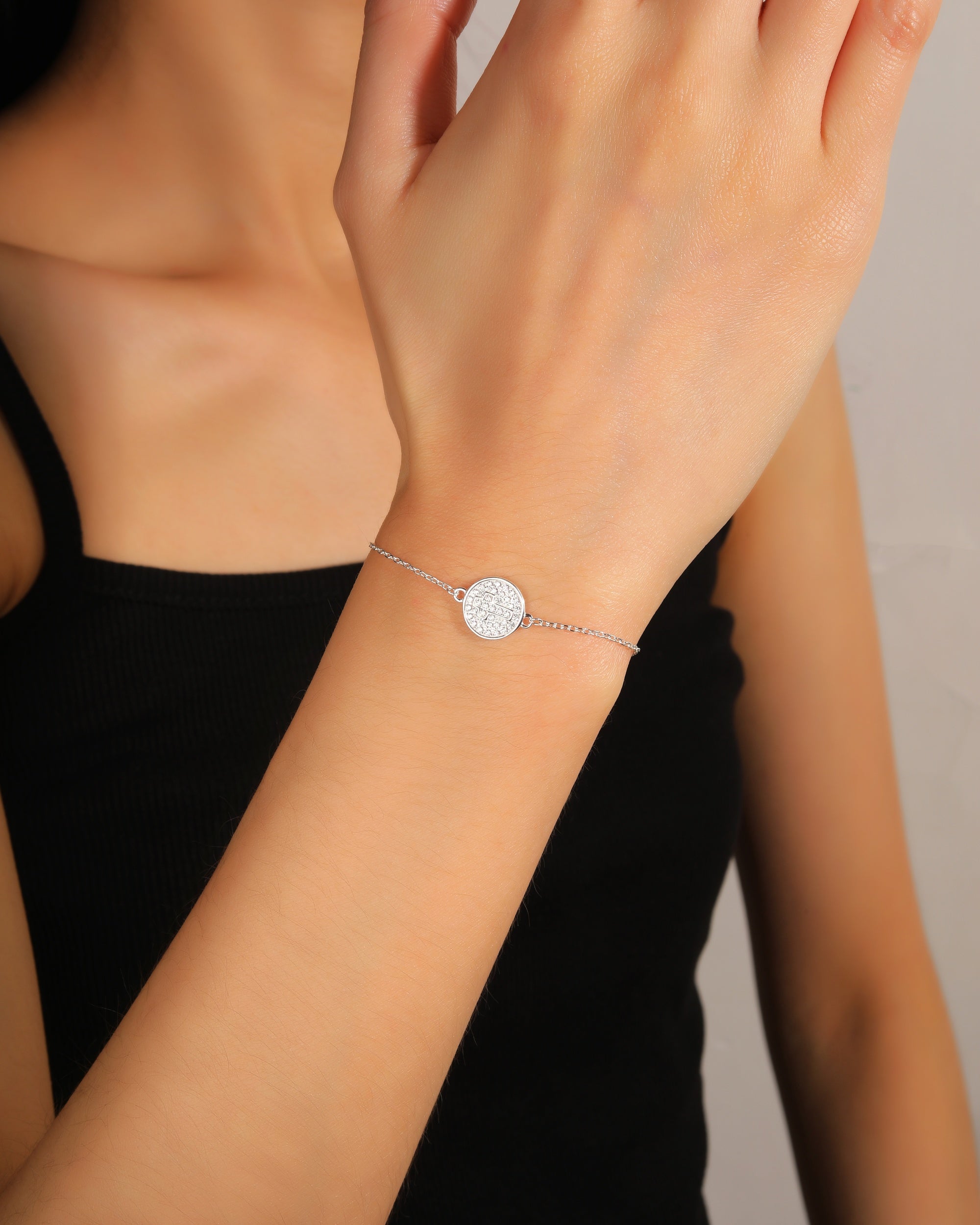 Pulsera sencilla de Cruz con circonia blanca 17+3cm en plateado