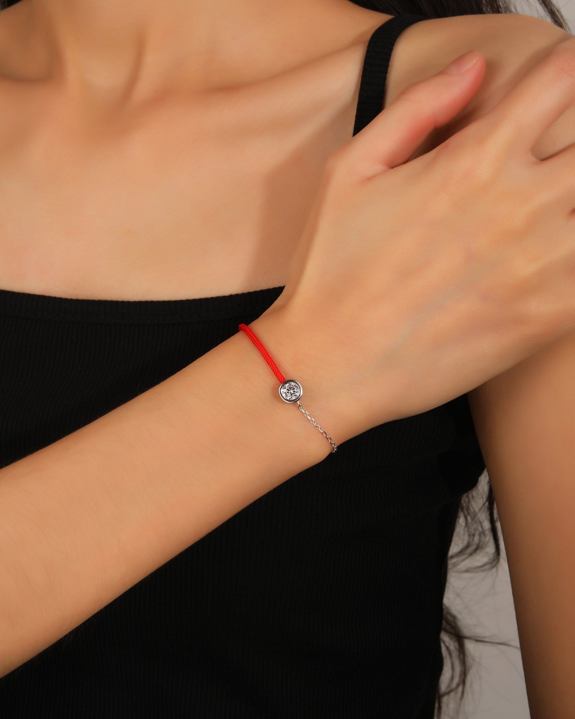 Pulsera mixta de eslabon e hilo rojo 17+3cm en rodizado