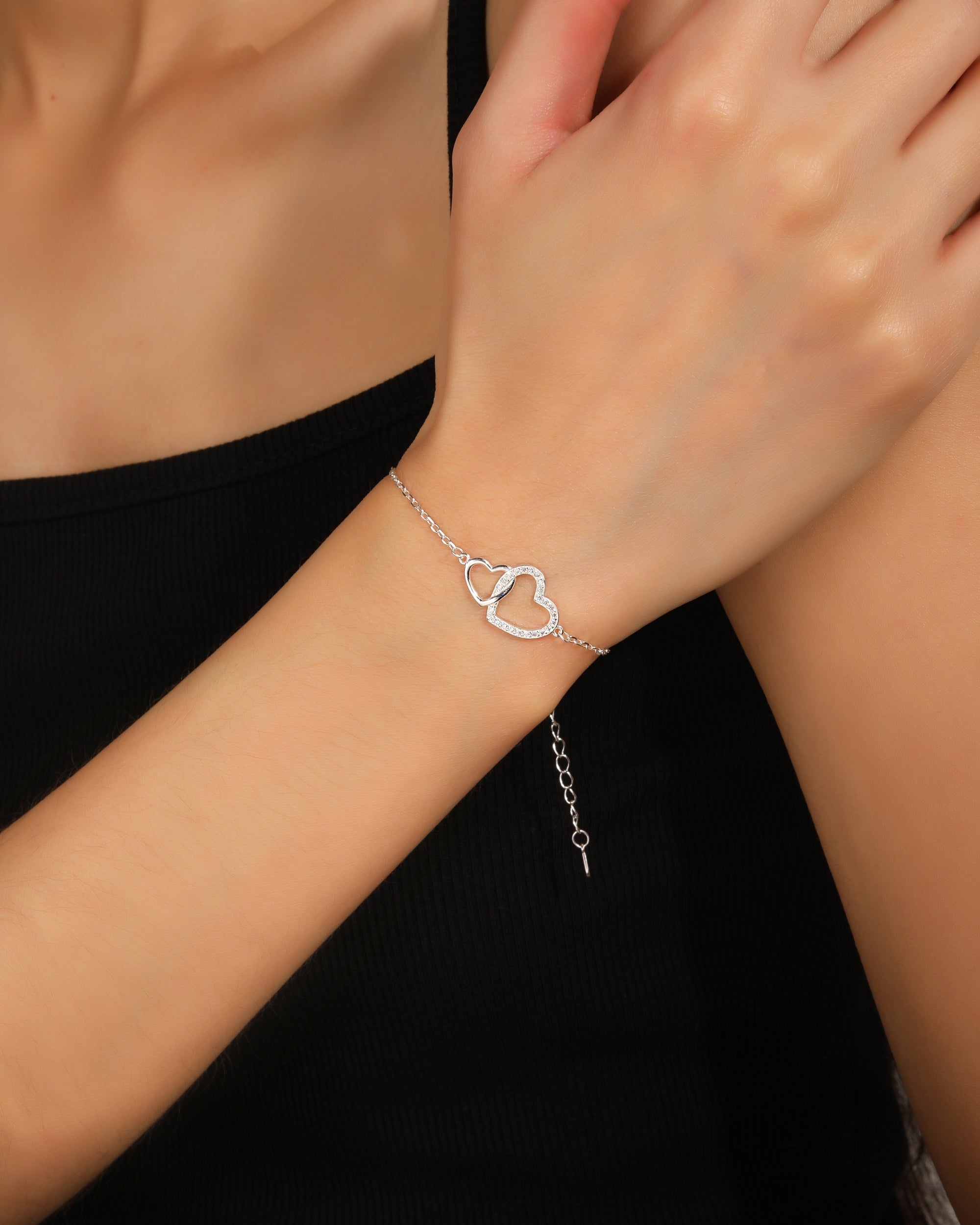 Pulsera sencilla de corazones con circonia blanca 17+3cm en plateado