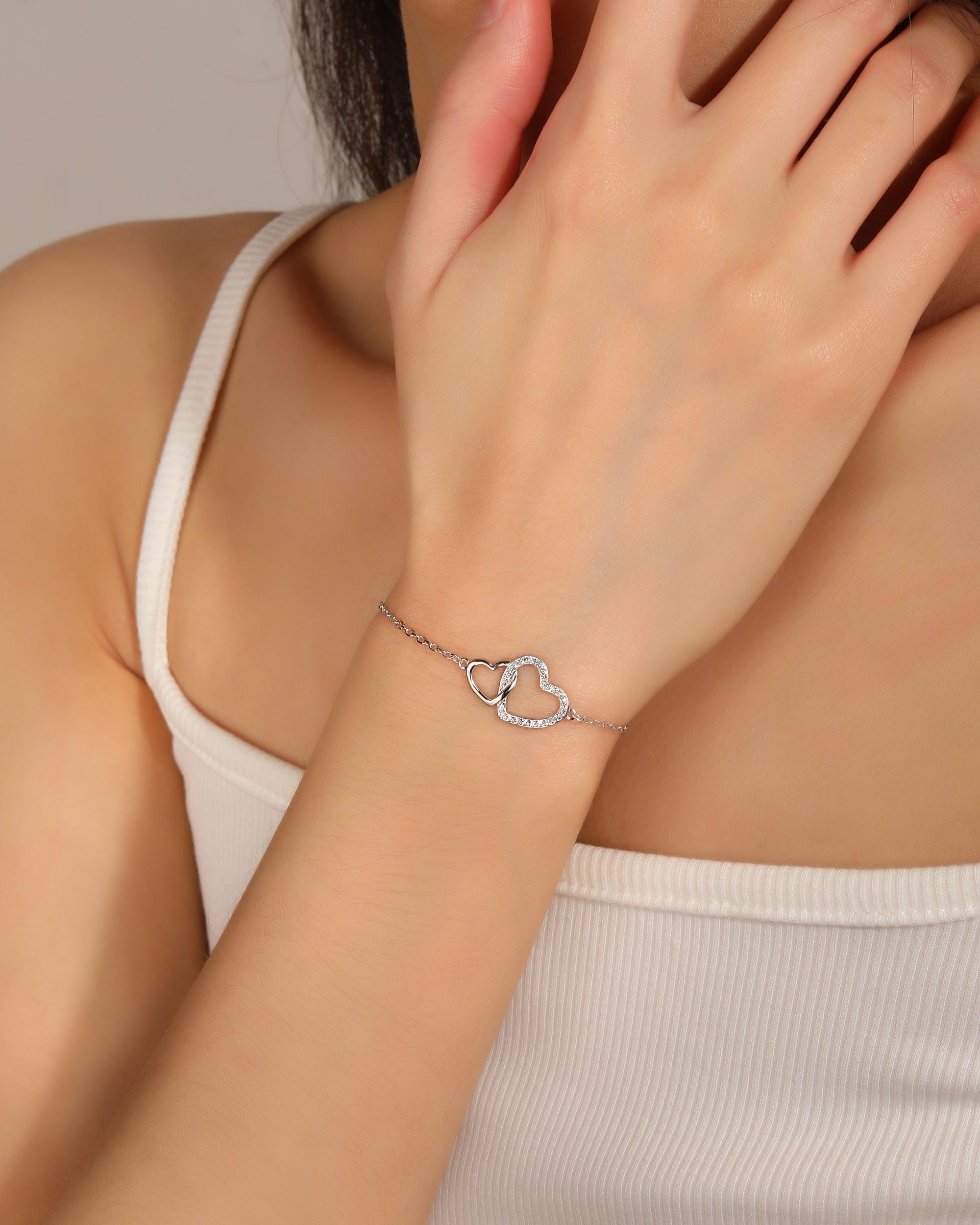 Pulsera sencilla de corazones con circonia blanca 17+3cm en rodizado