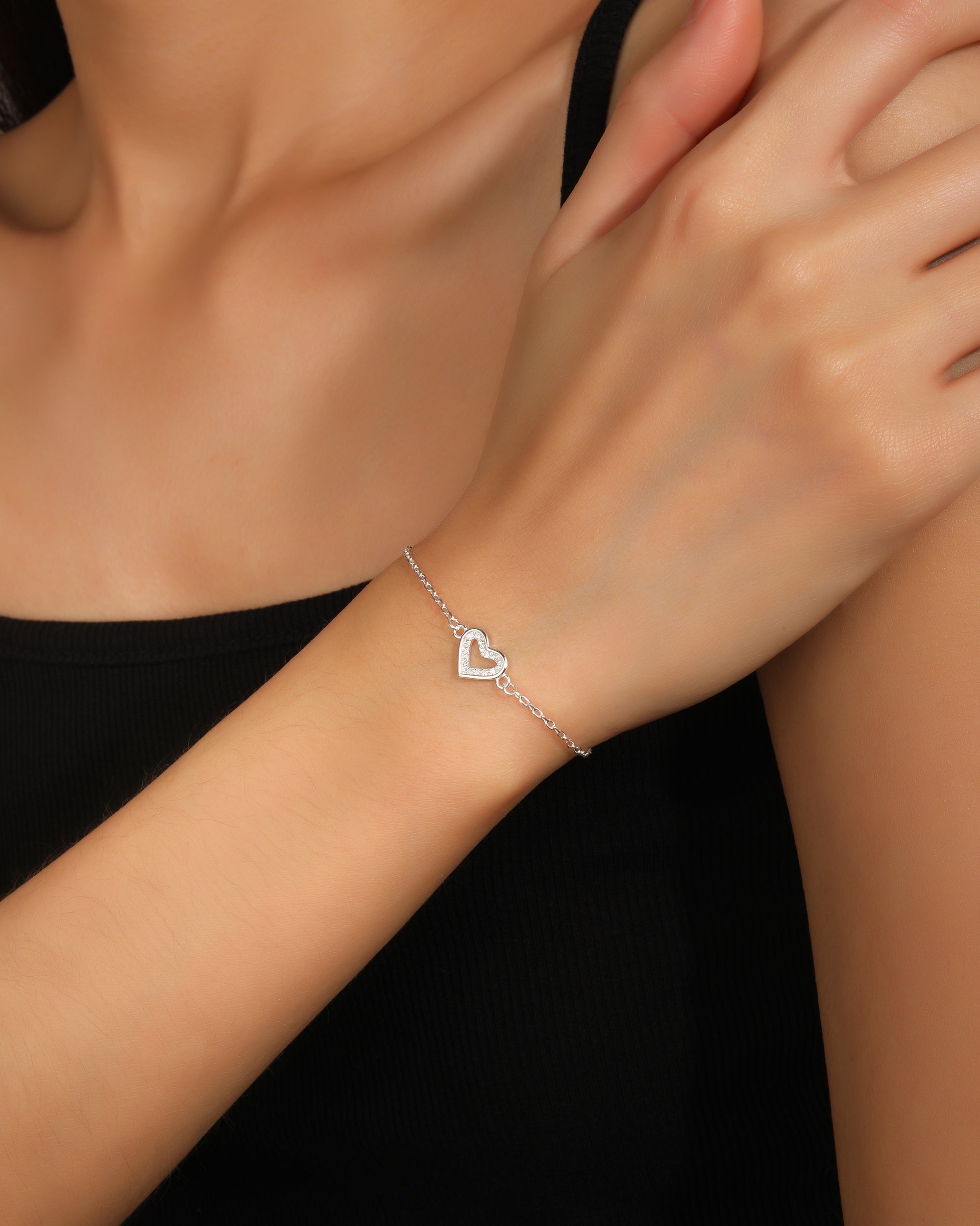 Pulsera sencilla de corazon con circonia blanca 17+3cm en plateado