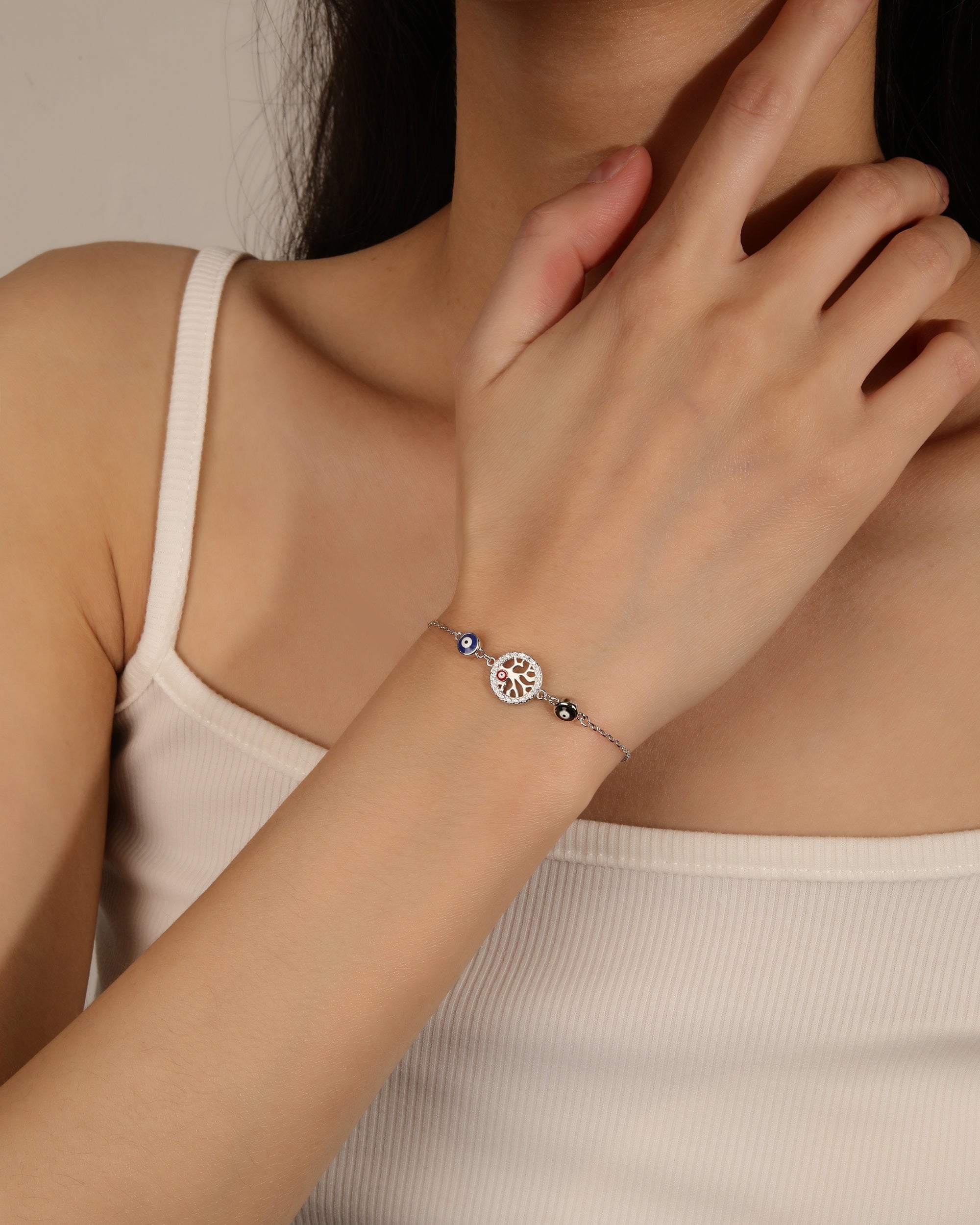 Pulsera sencilla de ojos turcos con arbol de la vida y circonias en rodizado