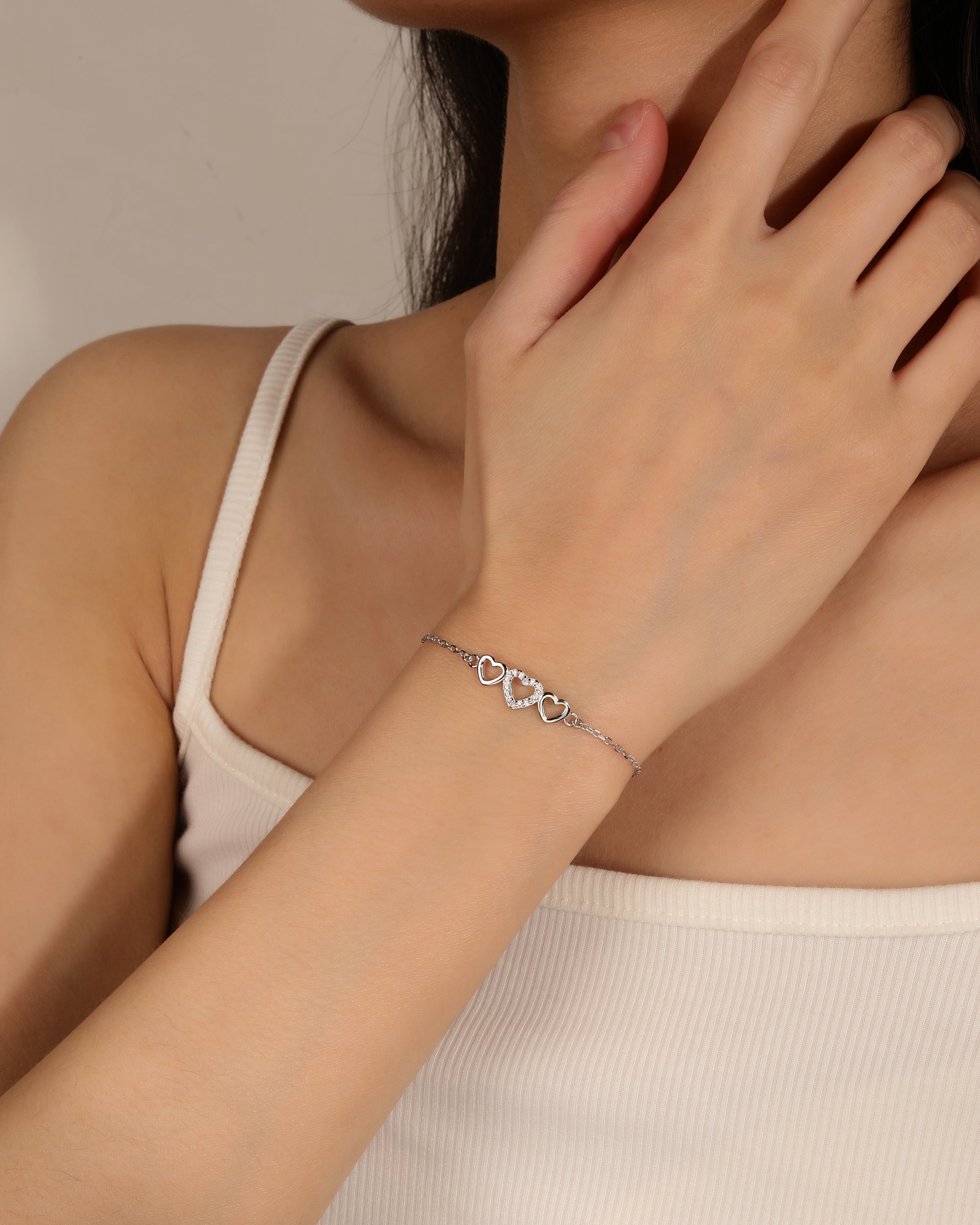 Pulsera sencilla de tripe corazon con circonia en rodizado