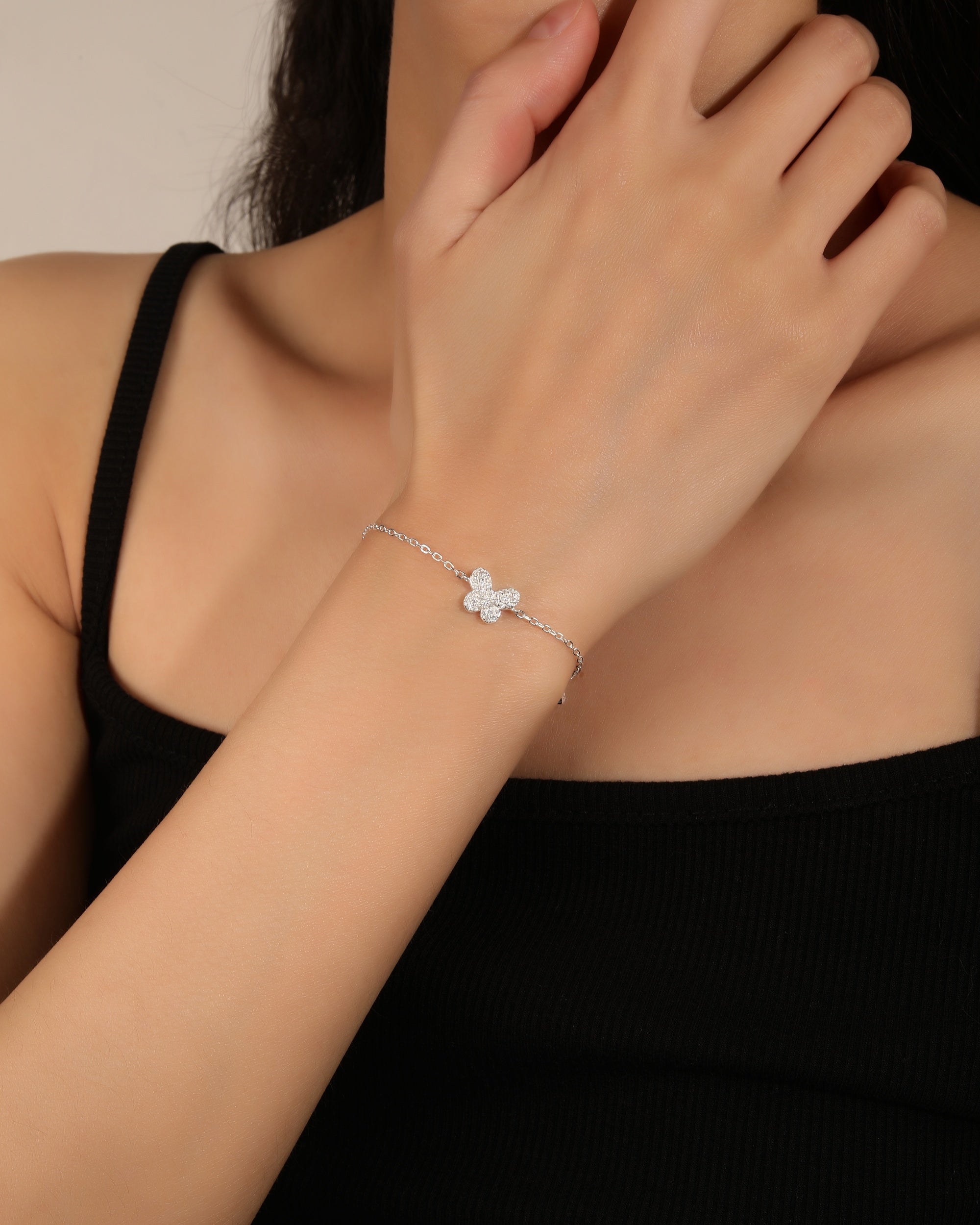 Pulsera sencilla de mariposa con circonia blanca 17+3cm en plateado