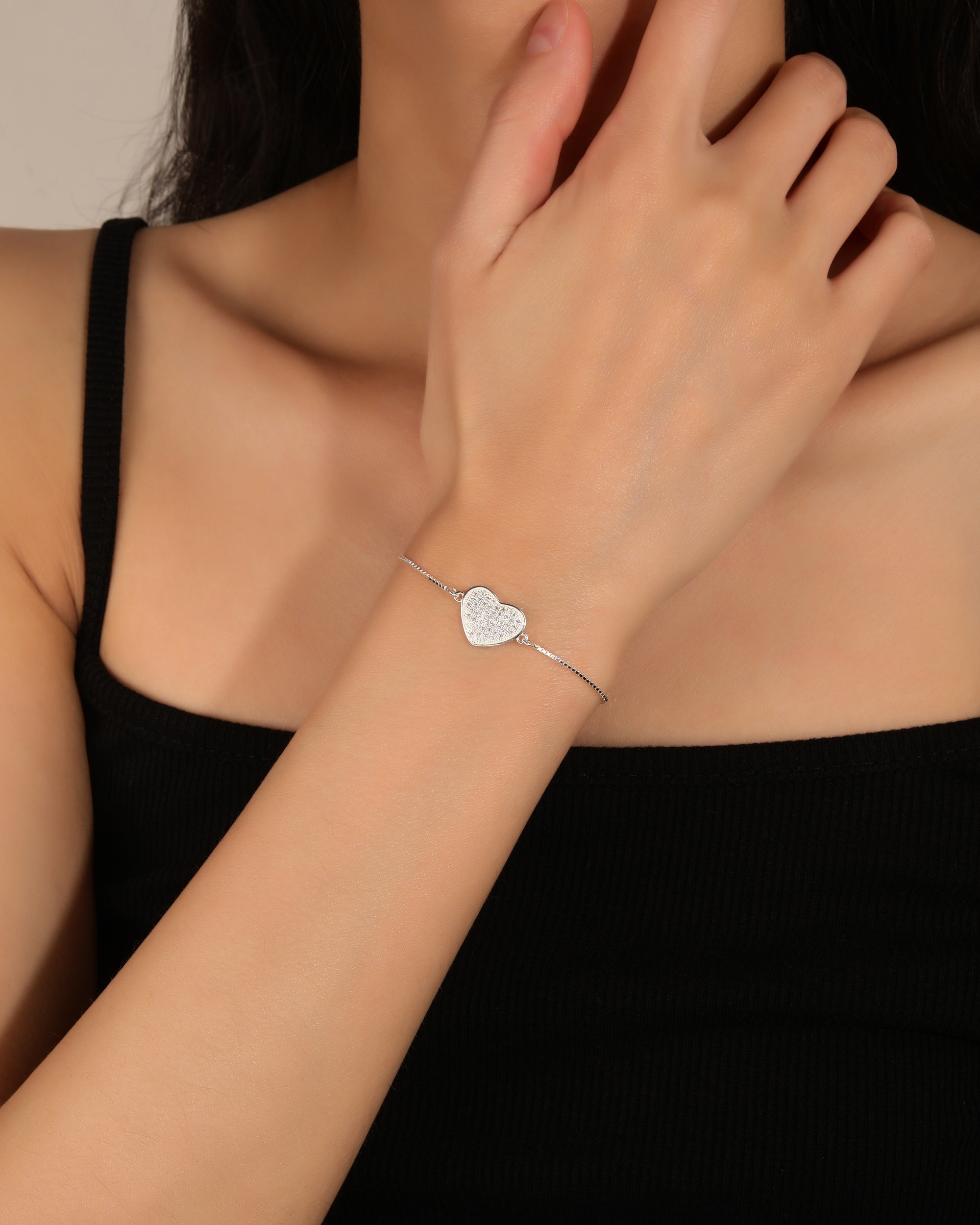 Pulsera sencilla de corazon con circonia blanca 17+3cm en plateado