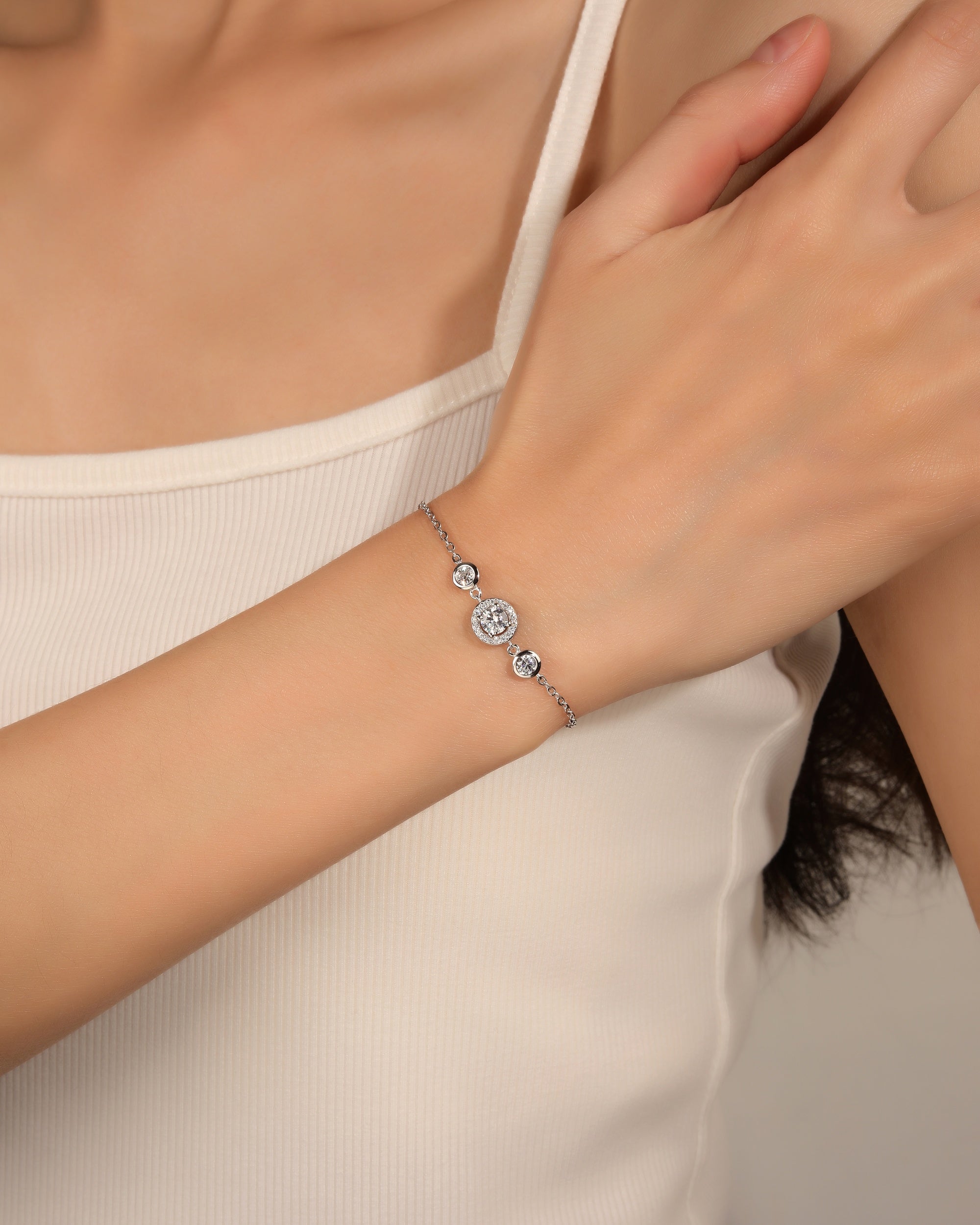 Pulsera sencilla de circonia redonda blanca 17+3cm en rodizado