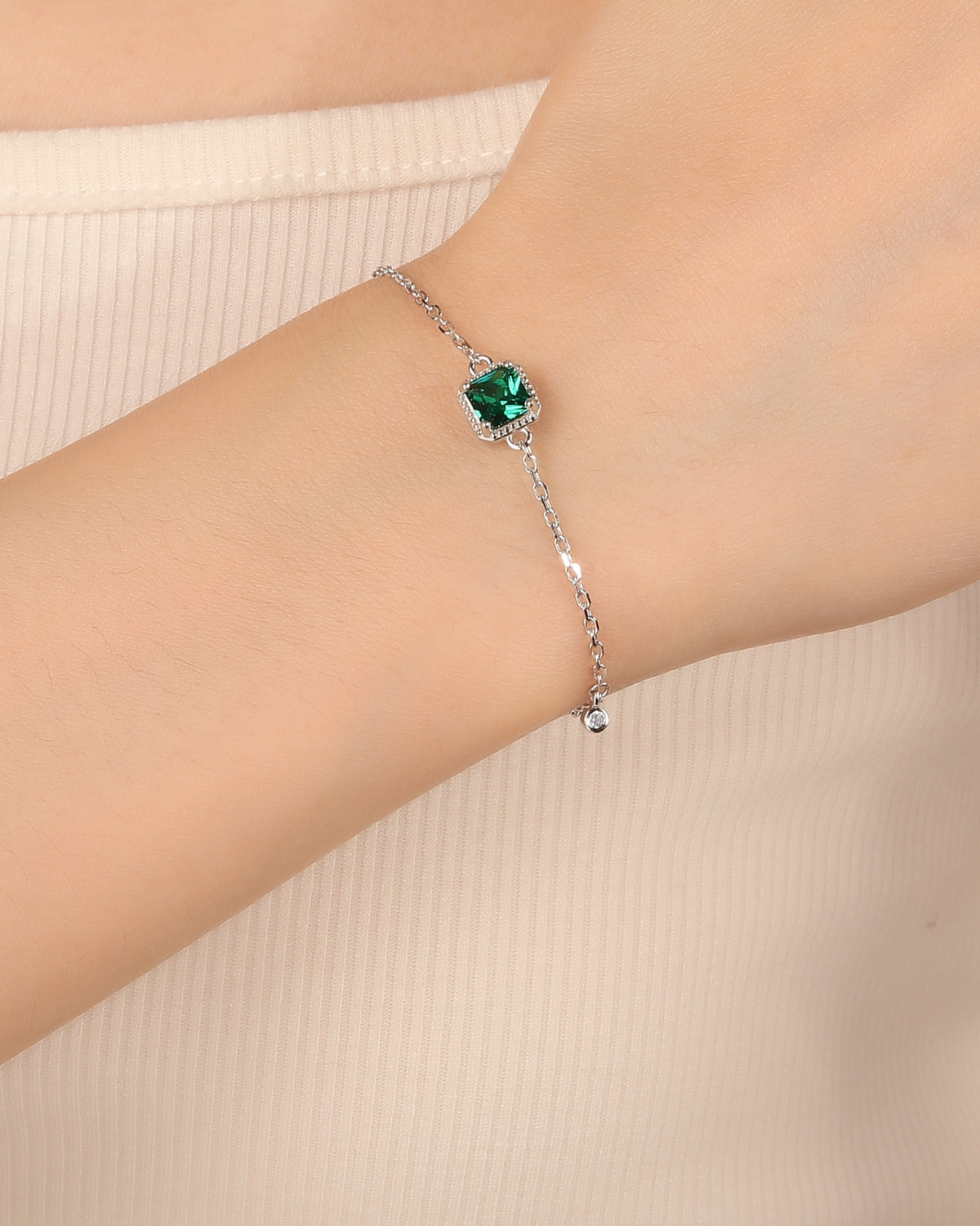 Pulsera sencilla de rectángulo con circonia 17+3cm en rodizado
