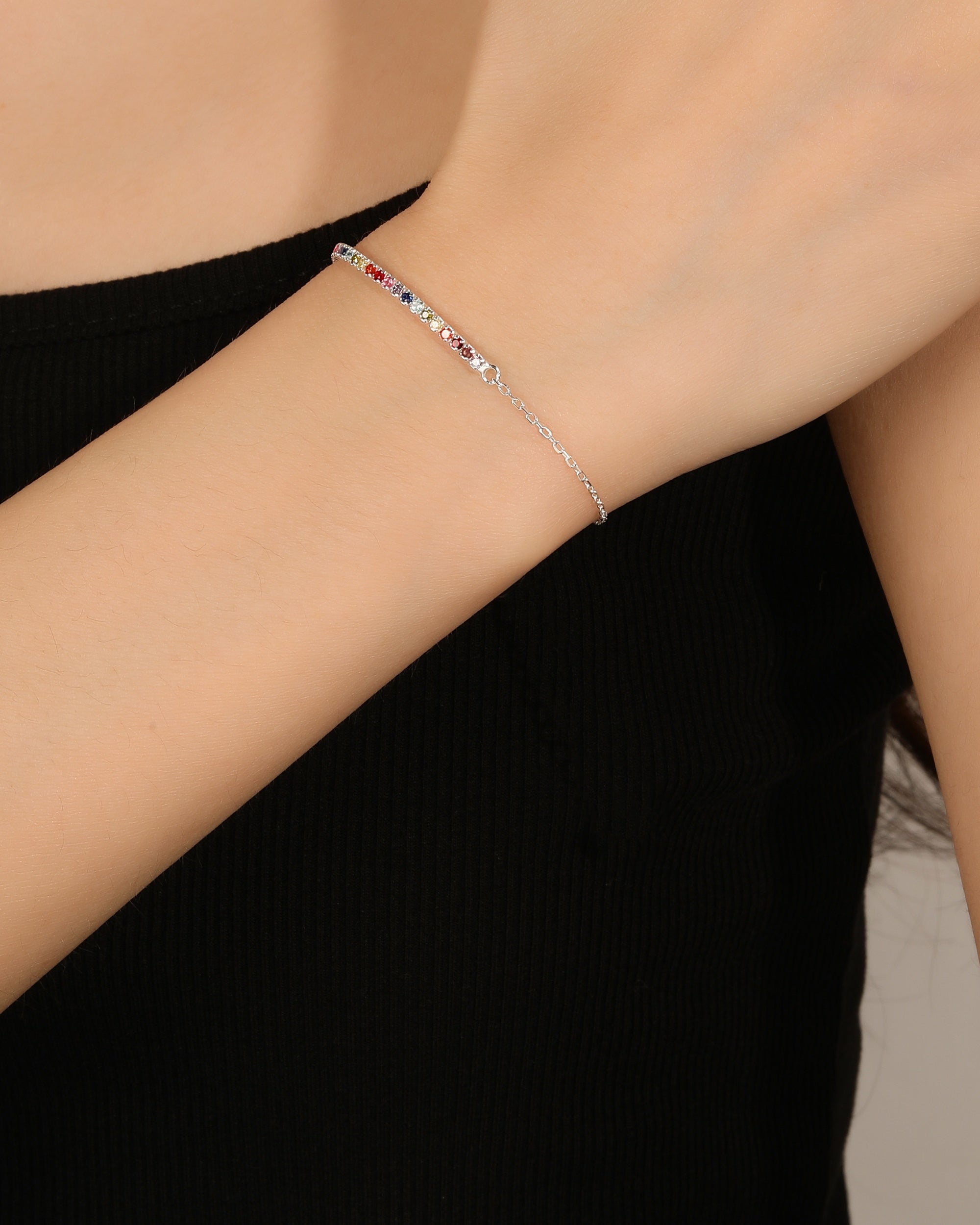Pulsera de tenis 1.5mm con circonia de color 17+3cm en plateado