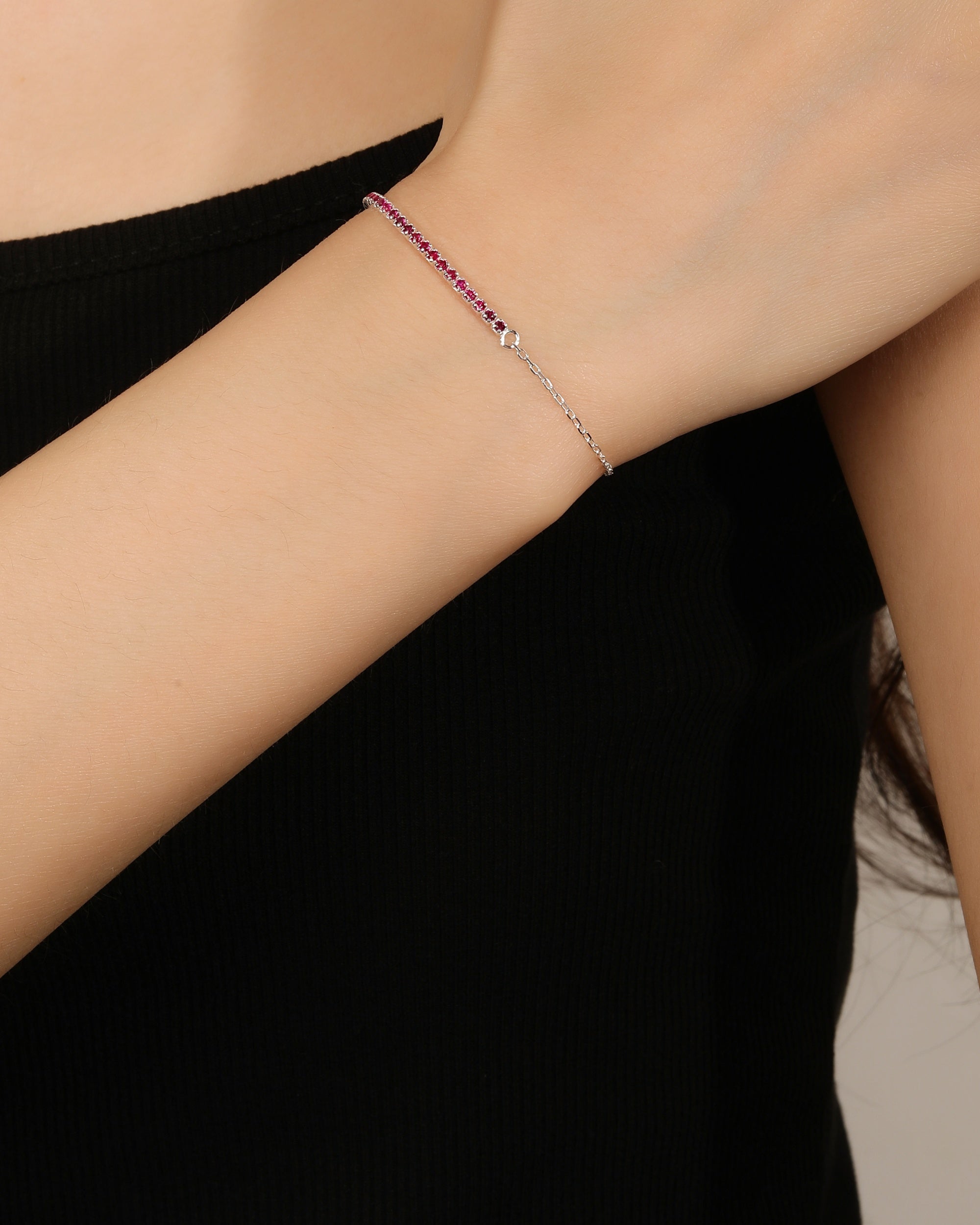 Pulsera de tenis 1.5mm con circonia de color 17+3cm en plateado