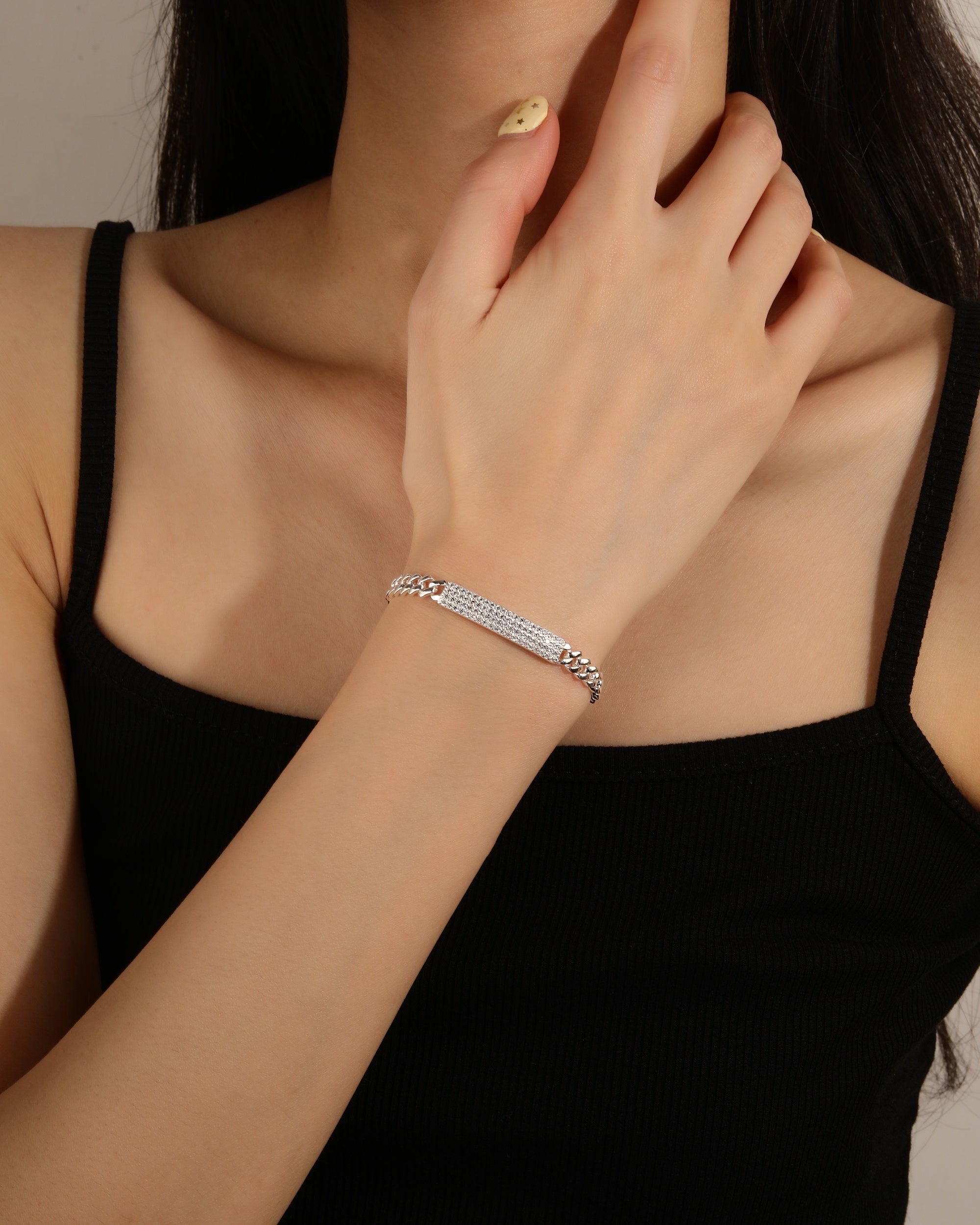 Pulsera cubana con circonia blanca de 18cm en plateado